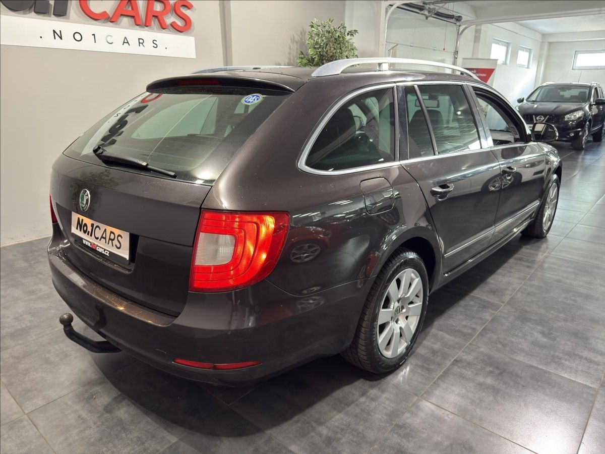 Škoda Superb, 2,0   TDI 103KW ELEGANCE XEN - fotka 5