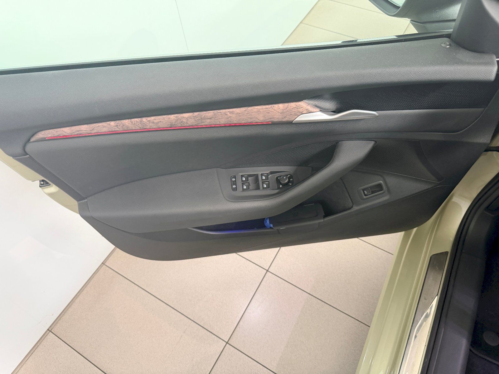 Škoda Superb, 2.0 TDI 142 kW A7A 4x4 L&K - fotka 6