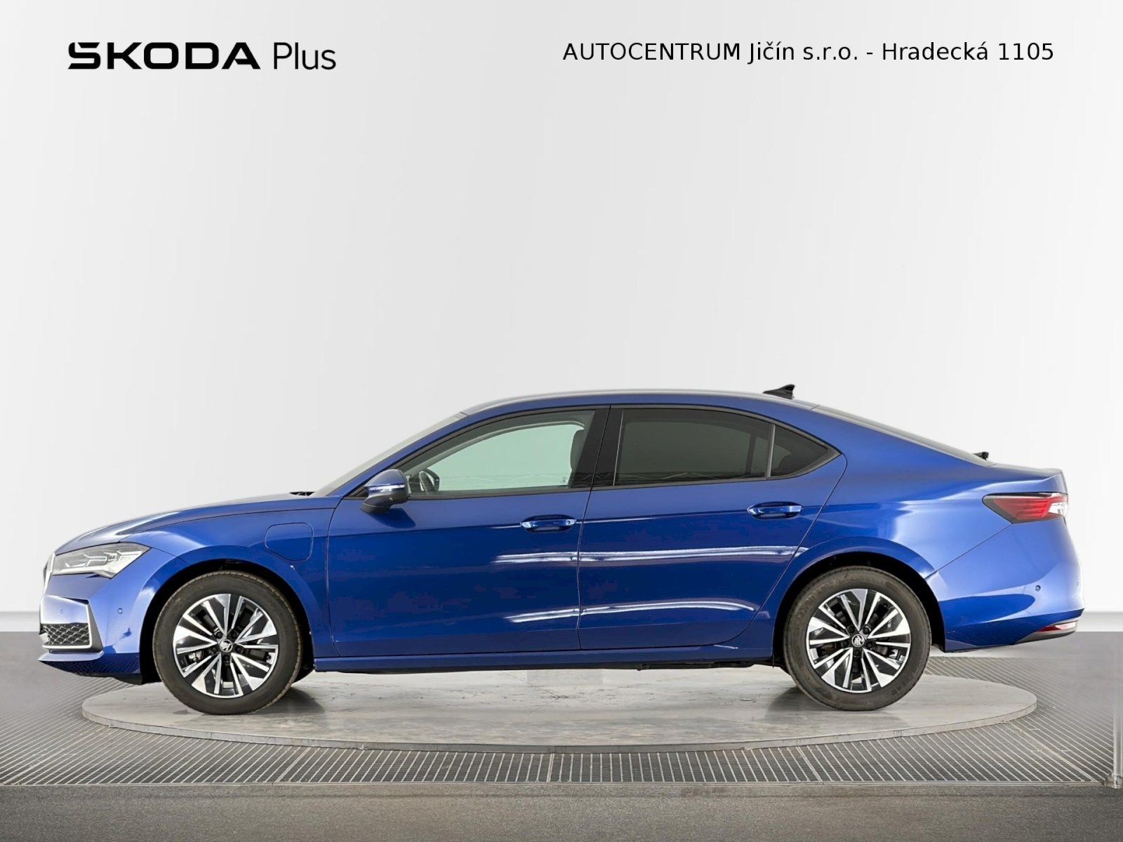 Škoda Superb, iV DSG 1.5TSI 150kW Selection - fotka 3