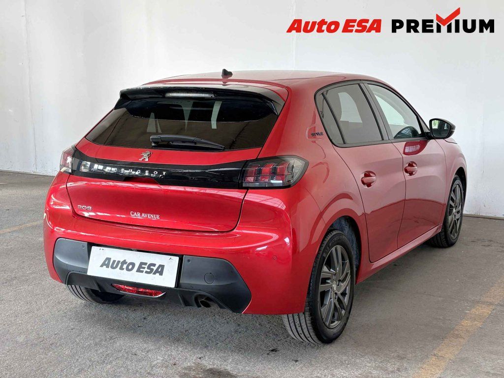 Peugeot 208, 1.2 - fotka 4