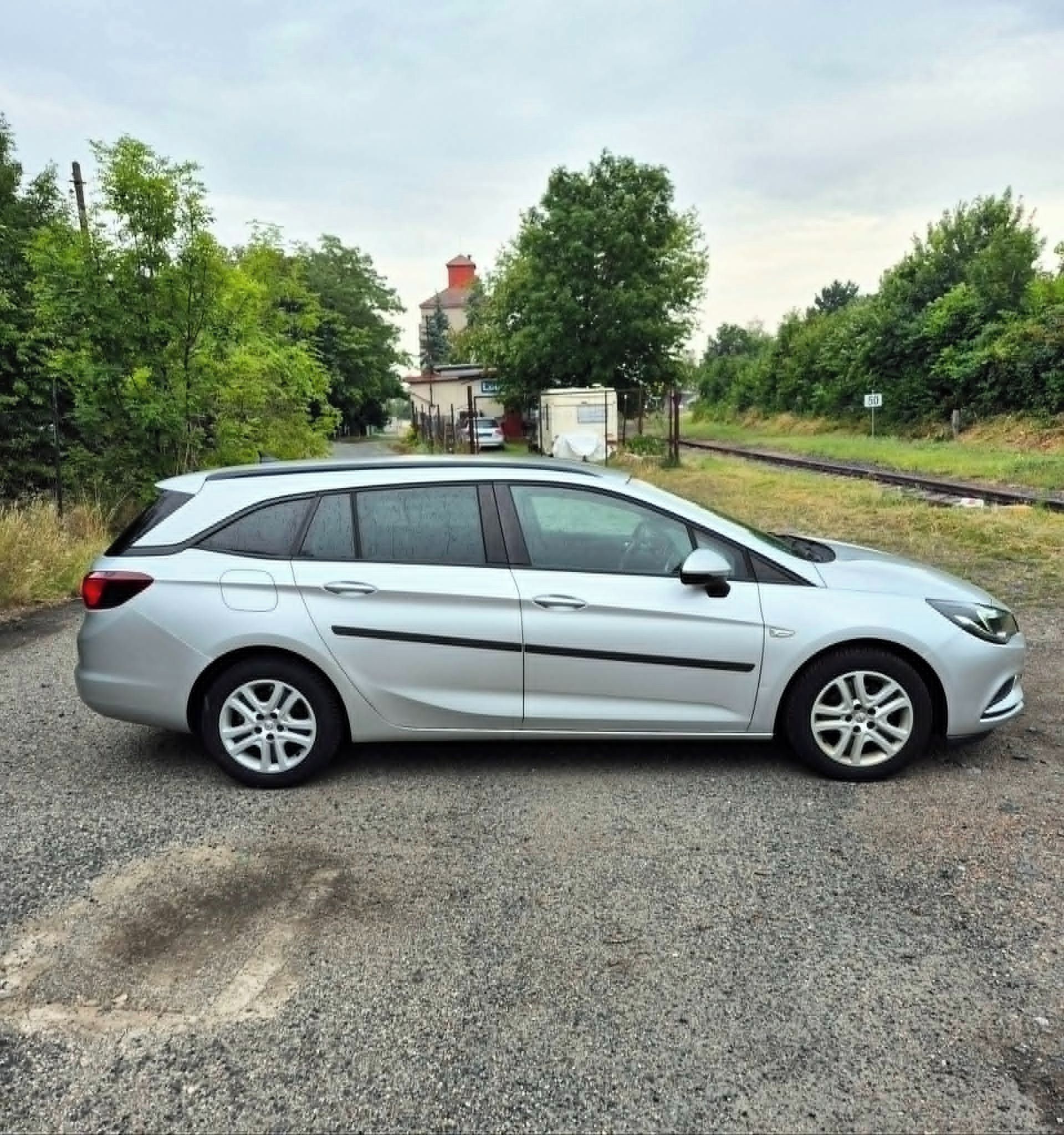 Opel Astra, Sport Tourer 1.6 Cdti - fotka 2