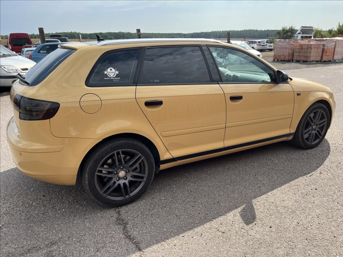 Audi A3, 3,2 i V6 184KW 4x4  Sportback - fotka 5