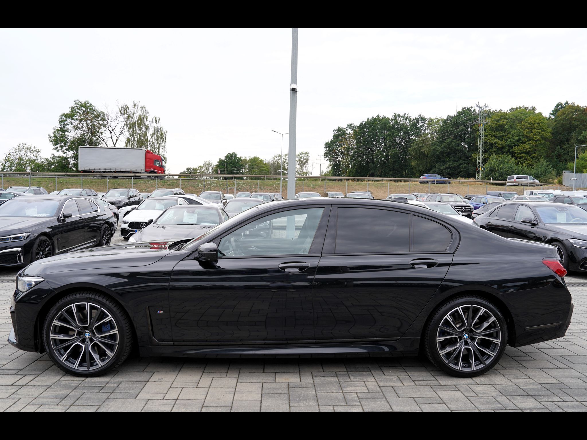 BMW Řada 7, 740d xDrive/Laser/M paket/20"/ - fotka 3