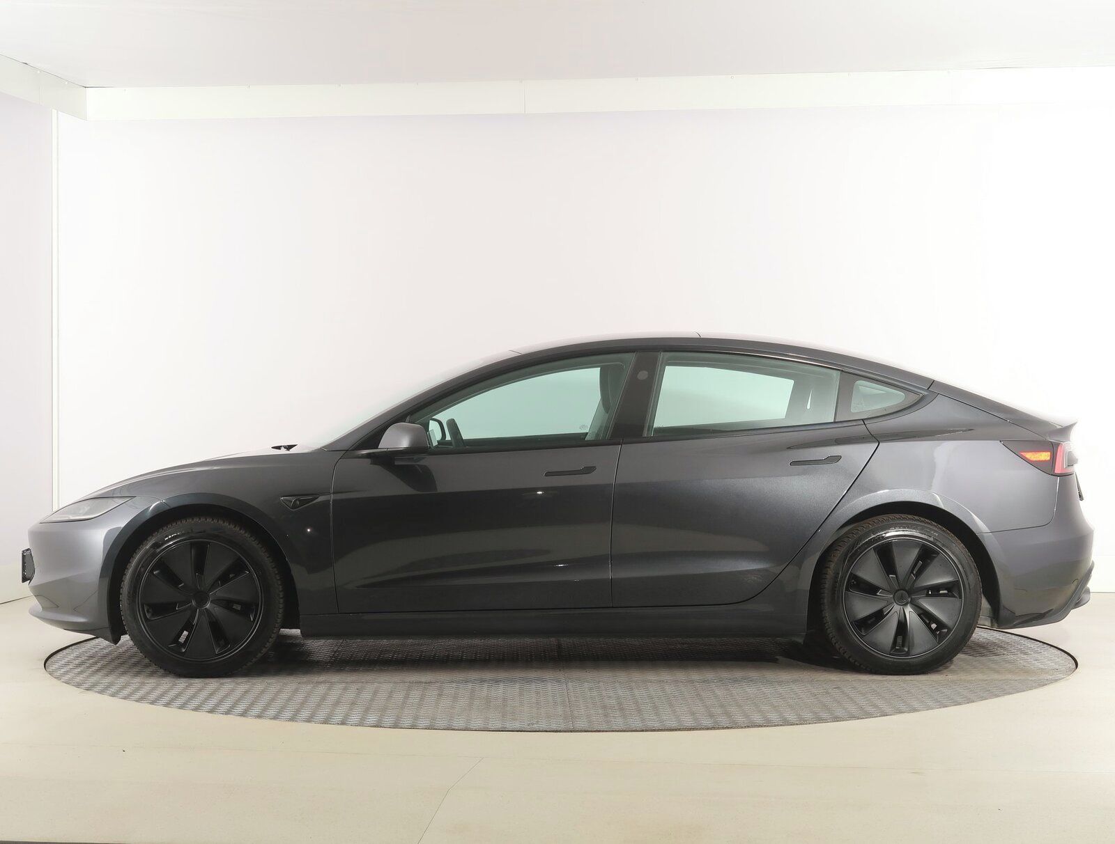 Tesla Model 3, Standard Range 60kWh, SoH 98% - fotka 3
