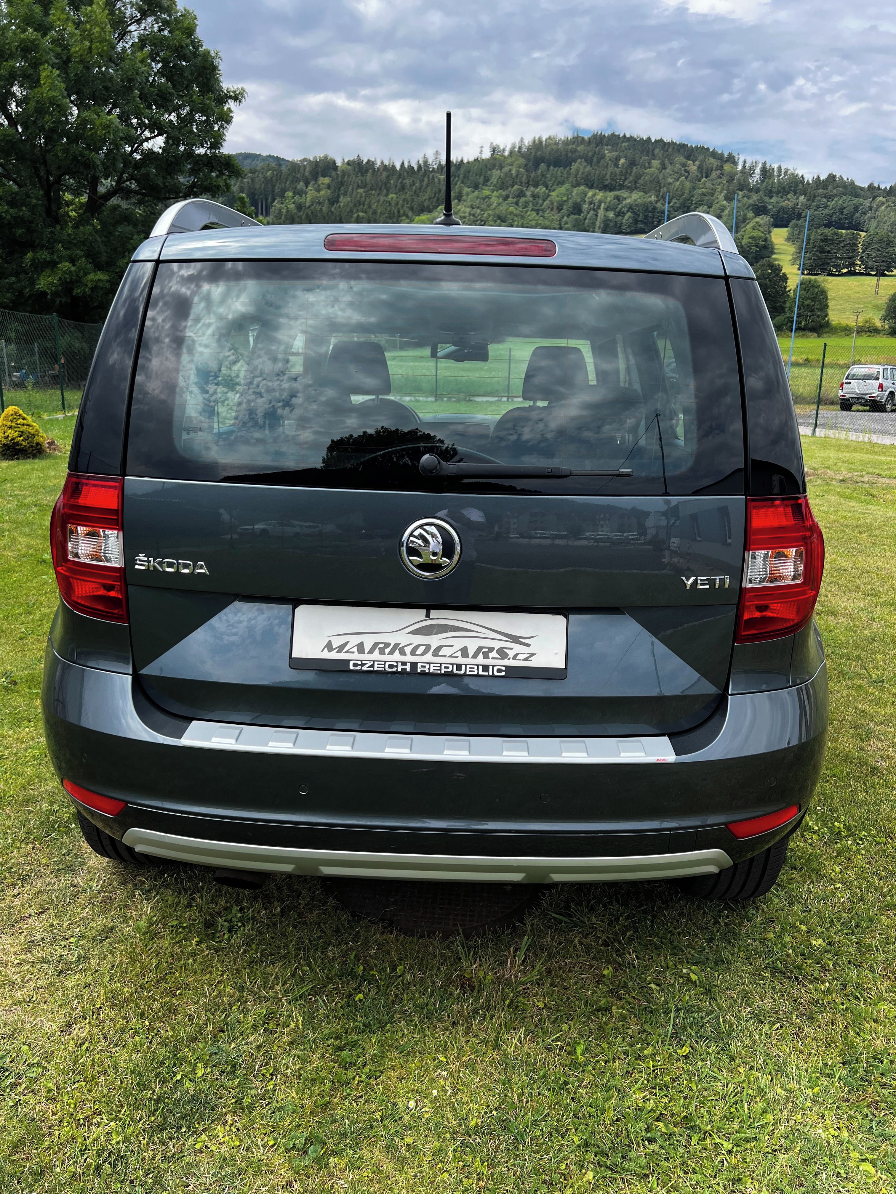 Škoda Yeti, 1.2TSi ELEGANCE TOP VÝBAVA ! - fotka 6