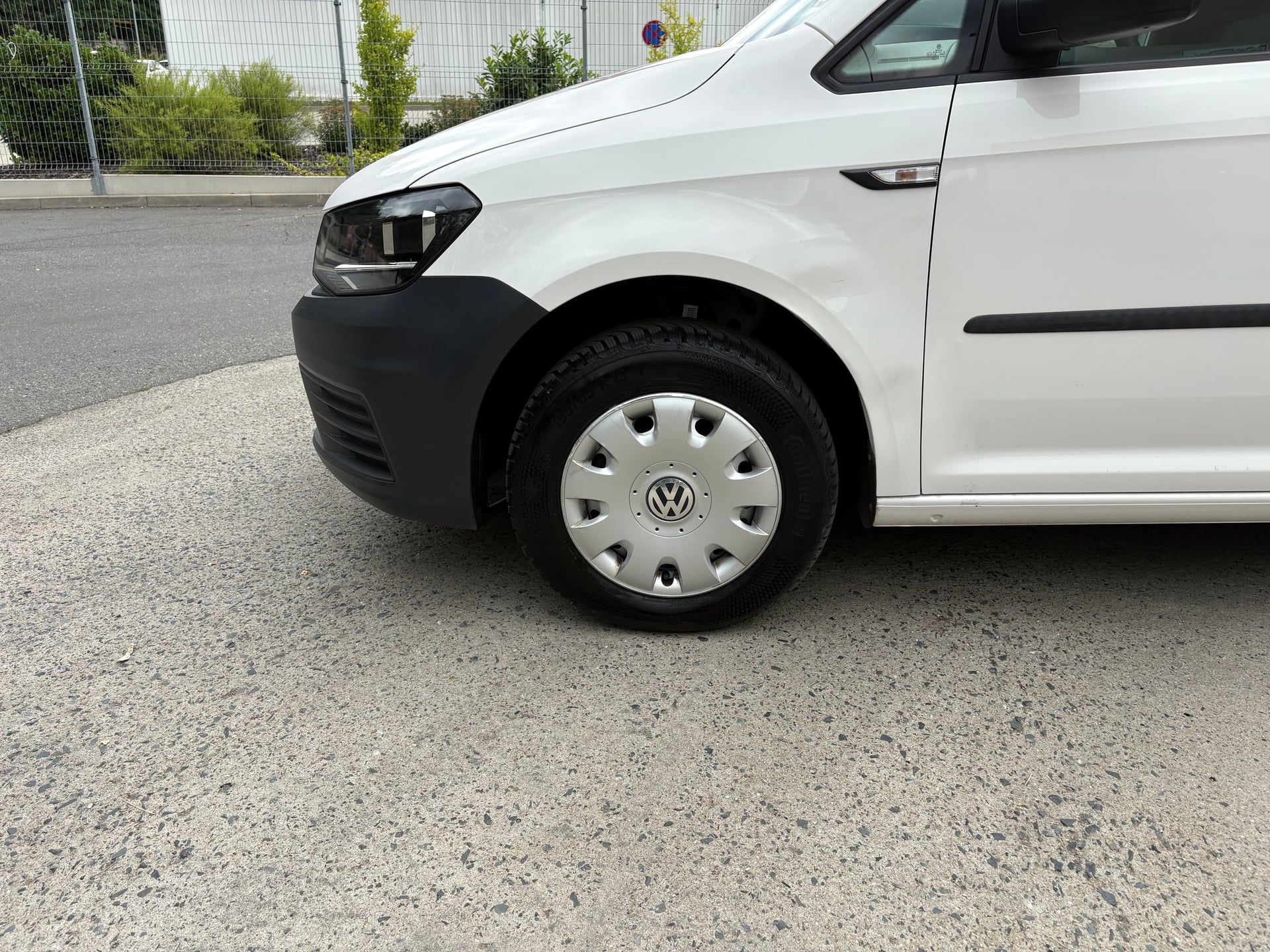 Volkswagen Caddy, 2.0 TDI/servis/ČR-1.maj./tažné - fotka 3