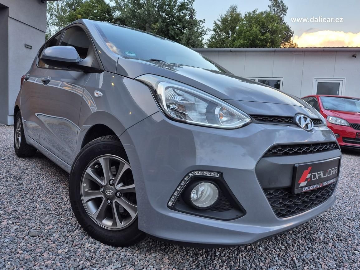 Hyundai i10, 1.2i 64 KW Klima FIFA Edice - fotka 6
