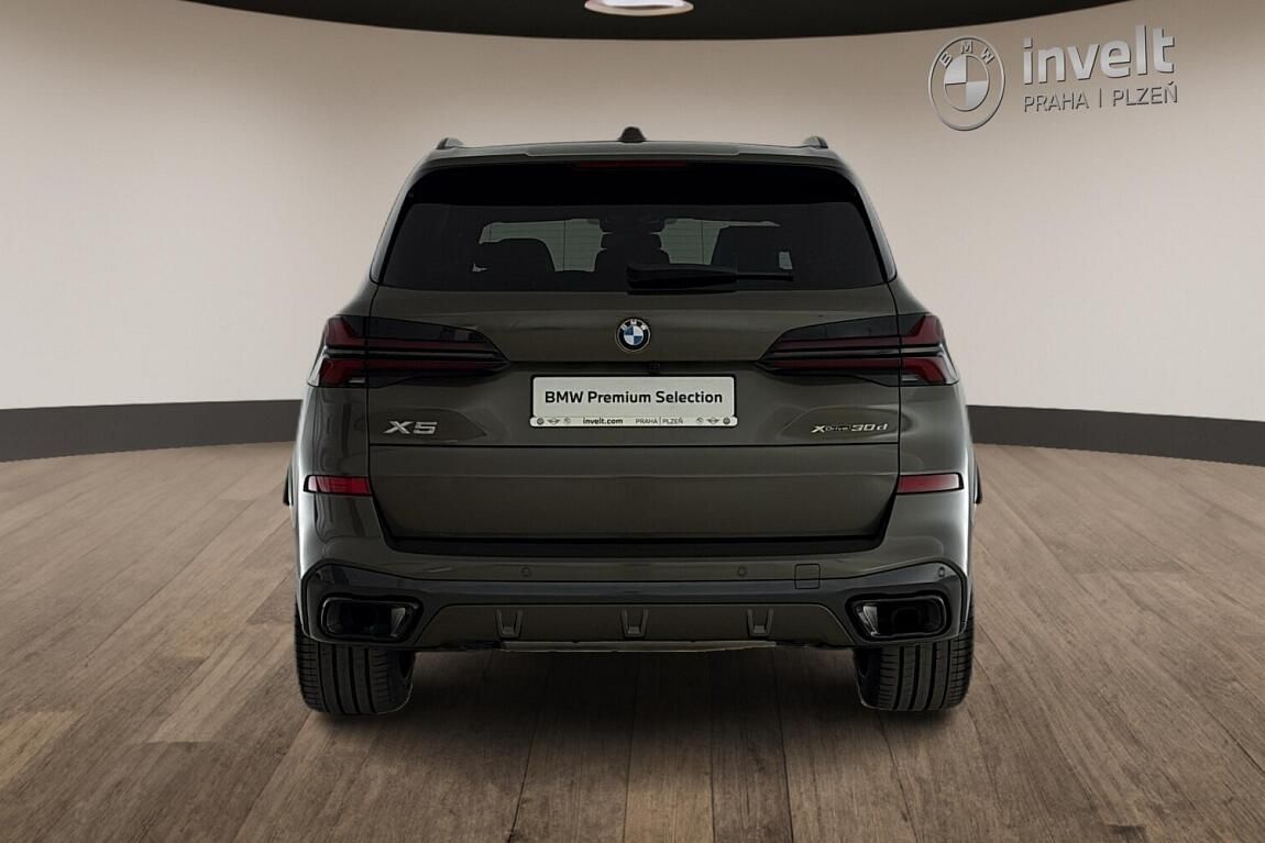 BMW X5, xDrive30d - fotka 4