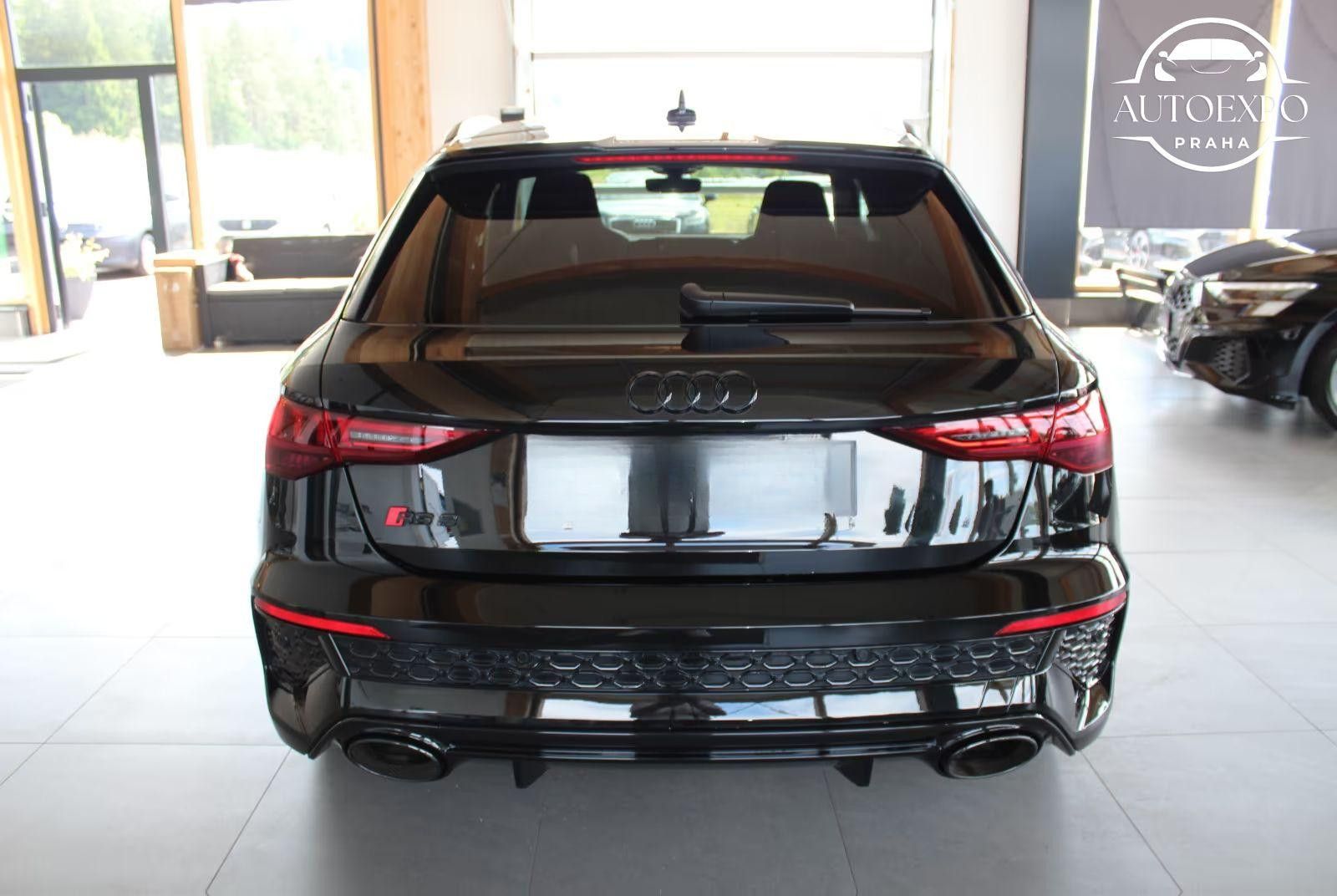 Audi RS3, Sportback 2.5 TFSI quattro* - fotka 5