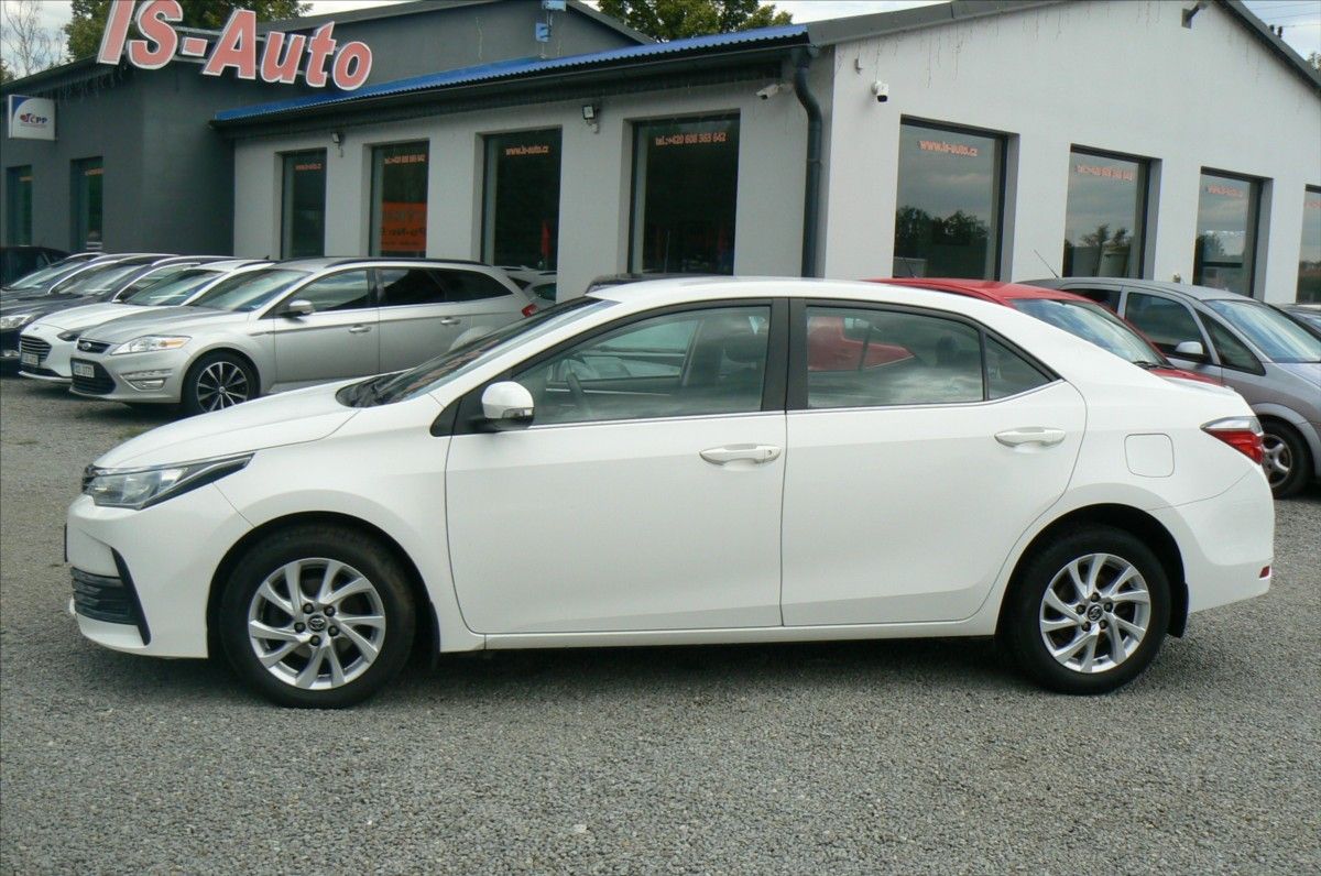 Toyota Corolla, 1,6 VVT-i  DPH - fotka 6