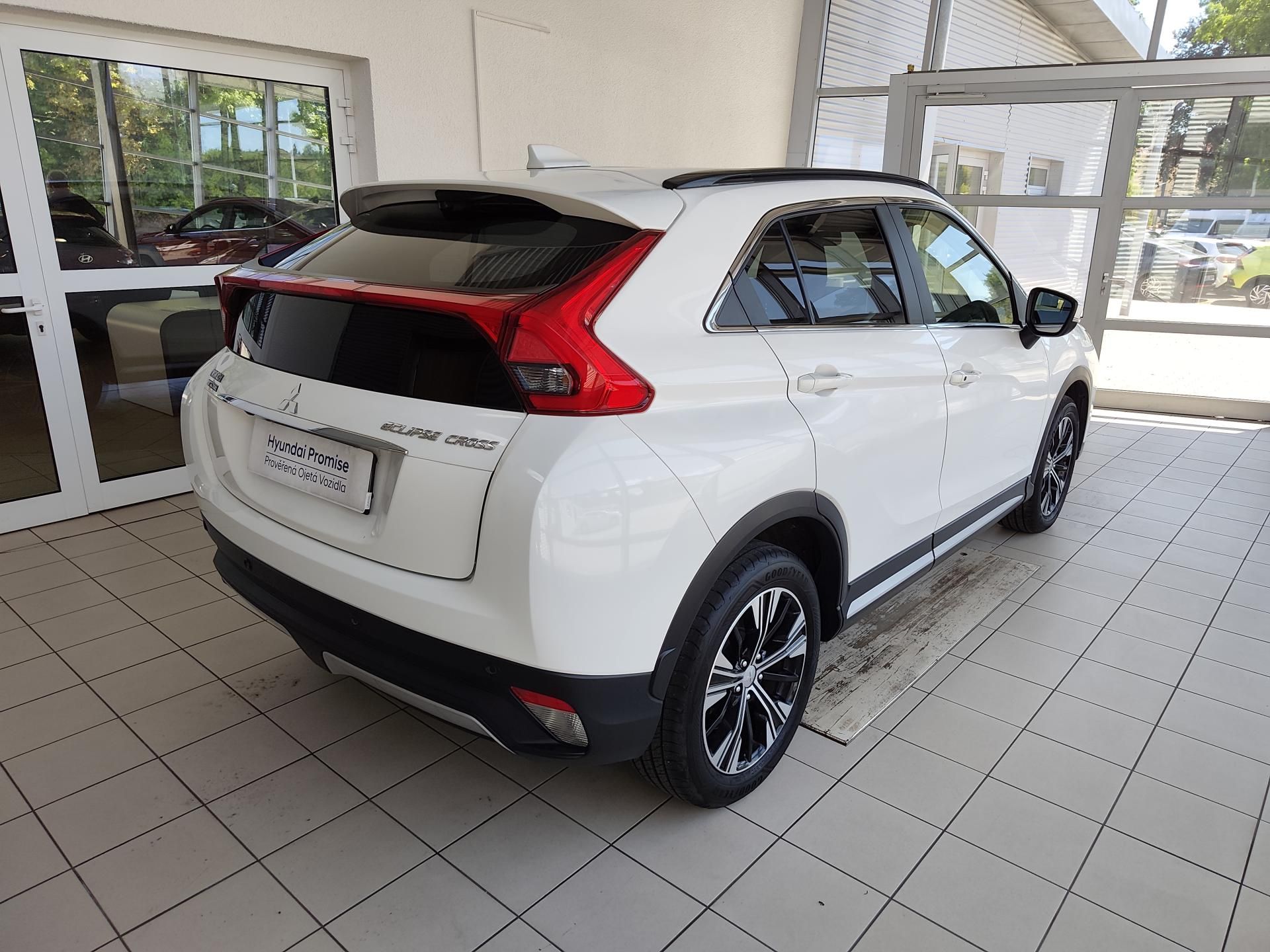 Mitsubishi Eclipse Cross, 1.5T-MIVEC 120kW AT - fotka 4