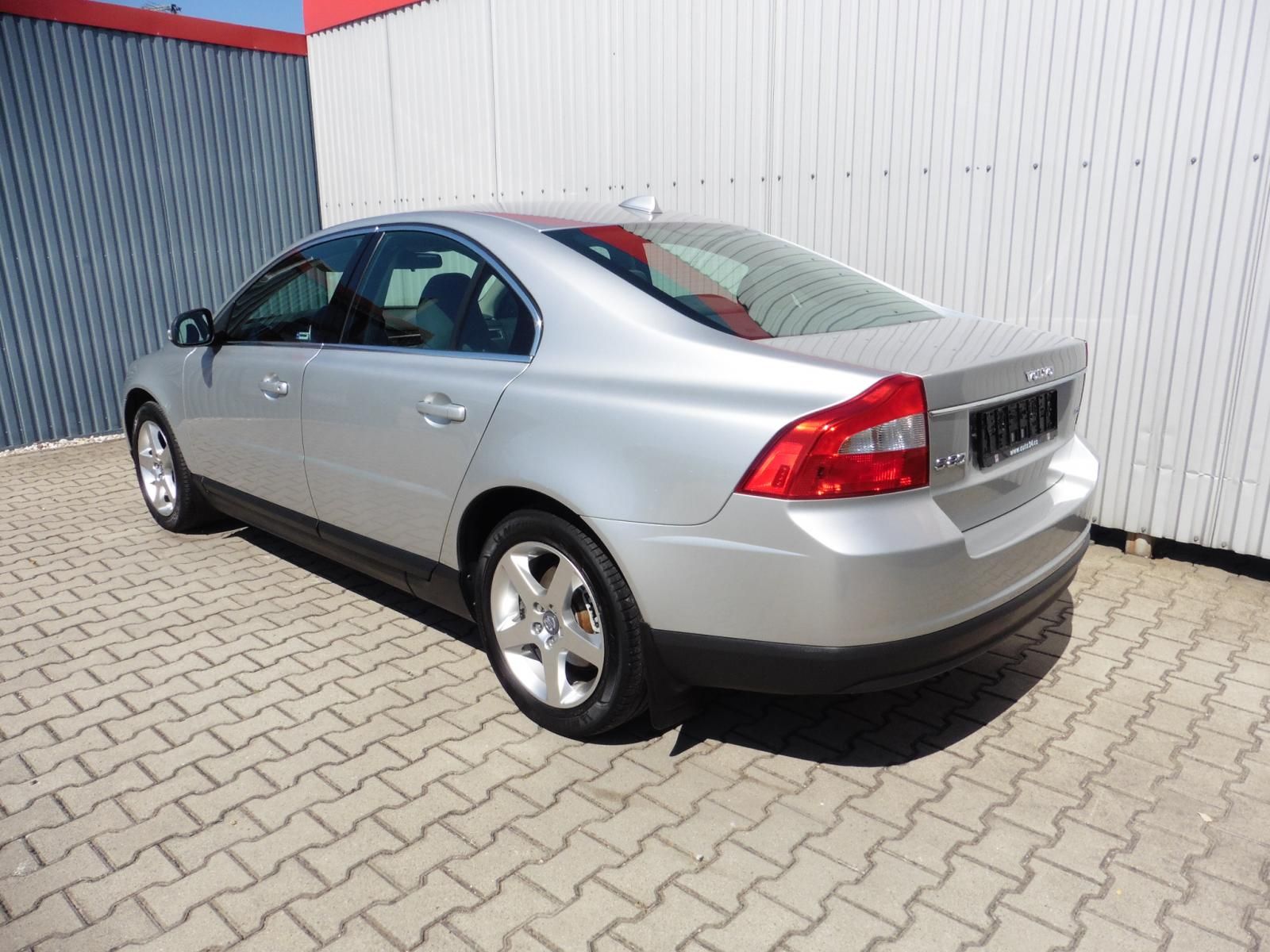 Volvo S80, D5 Momentum - fotka 3