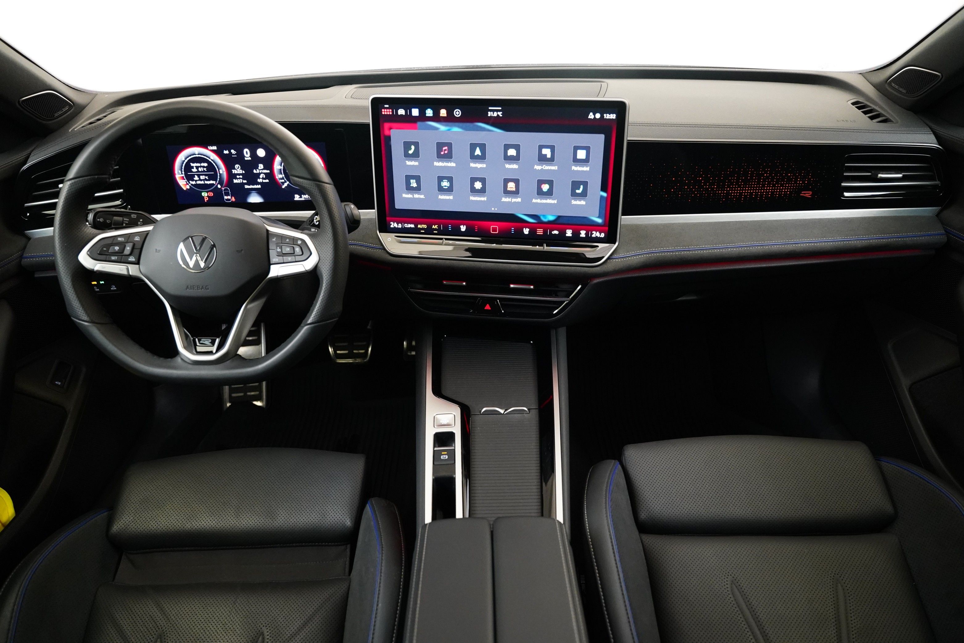 Volkswagen Passat, 2.0 TDI 110 kW DSG R-Line - fotka 5