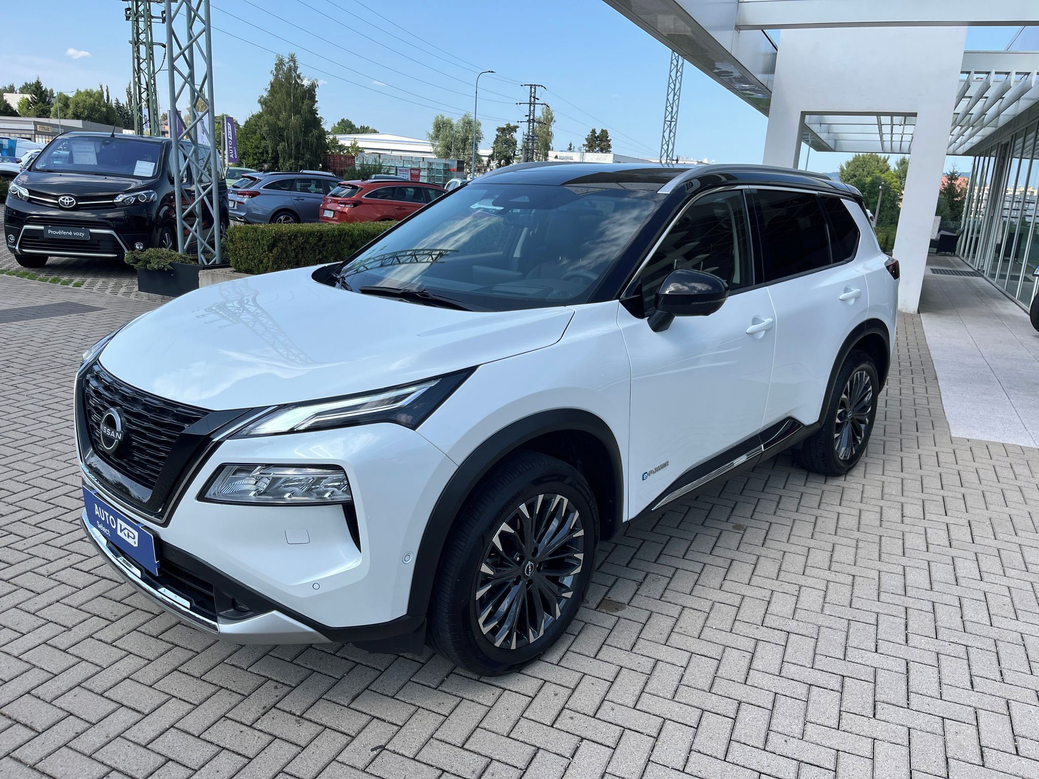 Nissan X-Trail, e-Power 213k e-4orce 4x4 Tekna - fotka 2