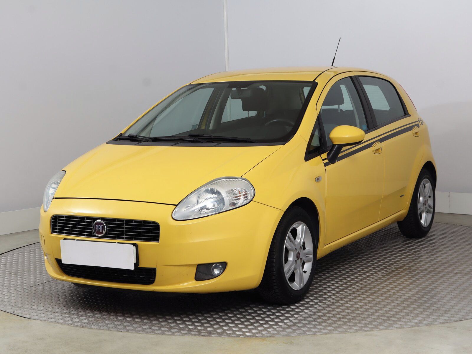 Fiat Punto, 1.2, servisované - fotka 2