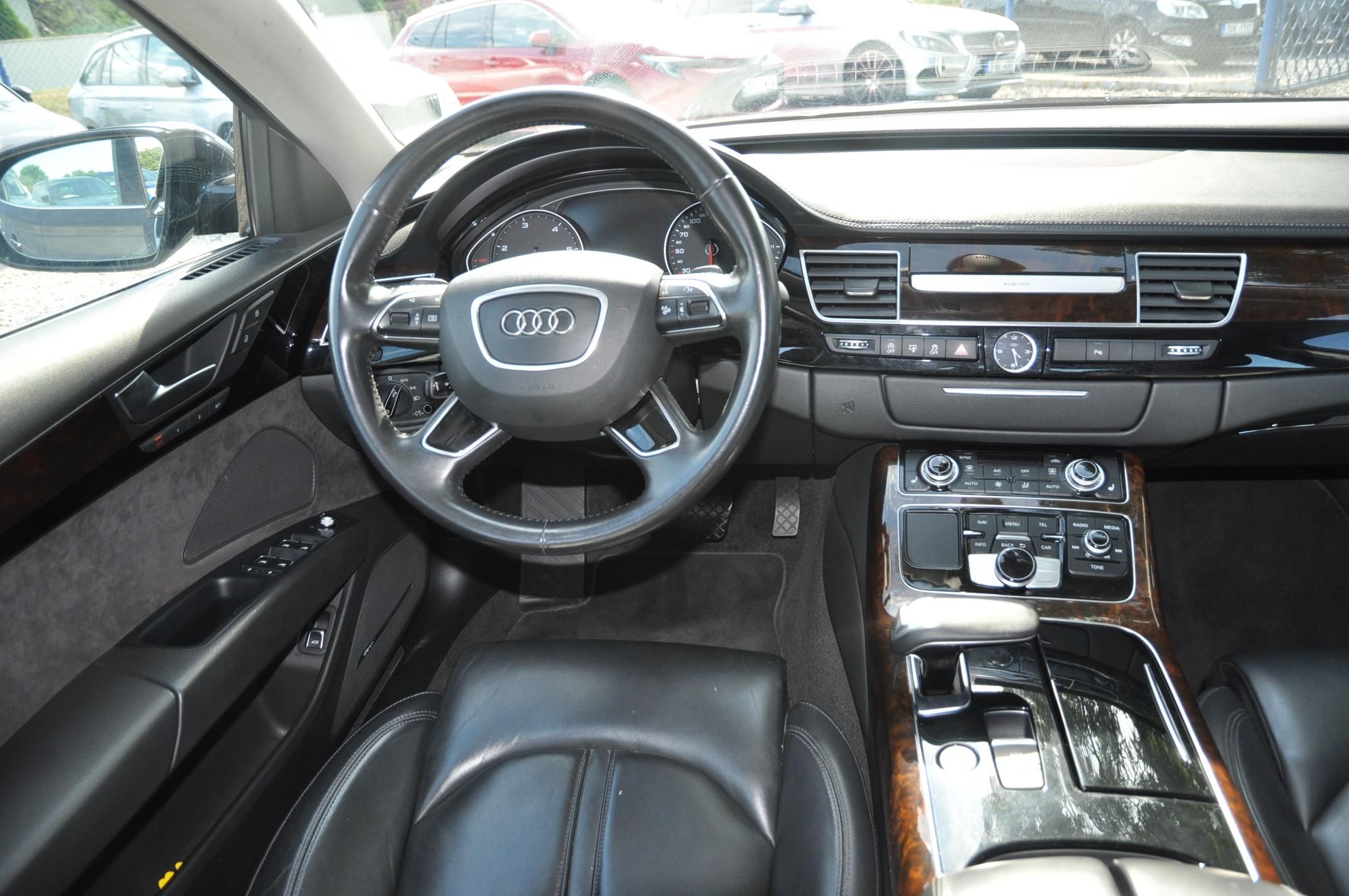 Audi A8, 3.0TDi 193kW 4x4 - fotka 5