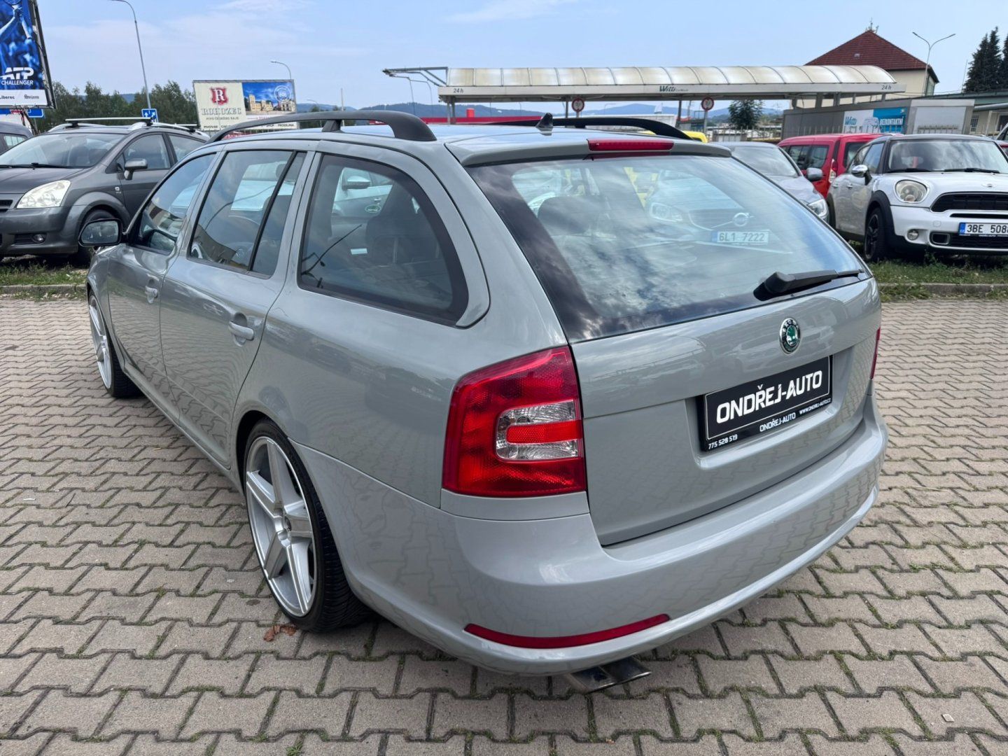 Škoda Octavia, RS 2,0 FSI TURBO 147 KW STK - fotka 3