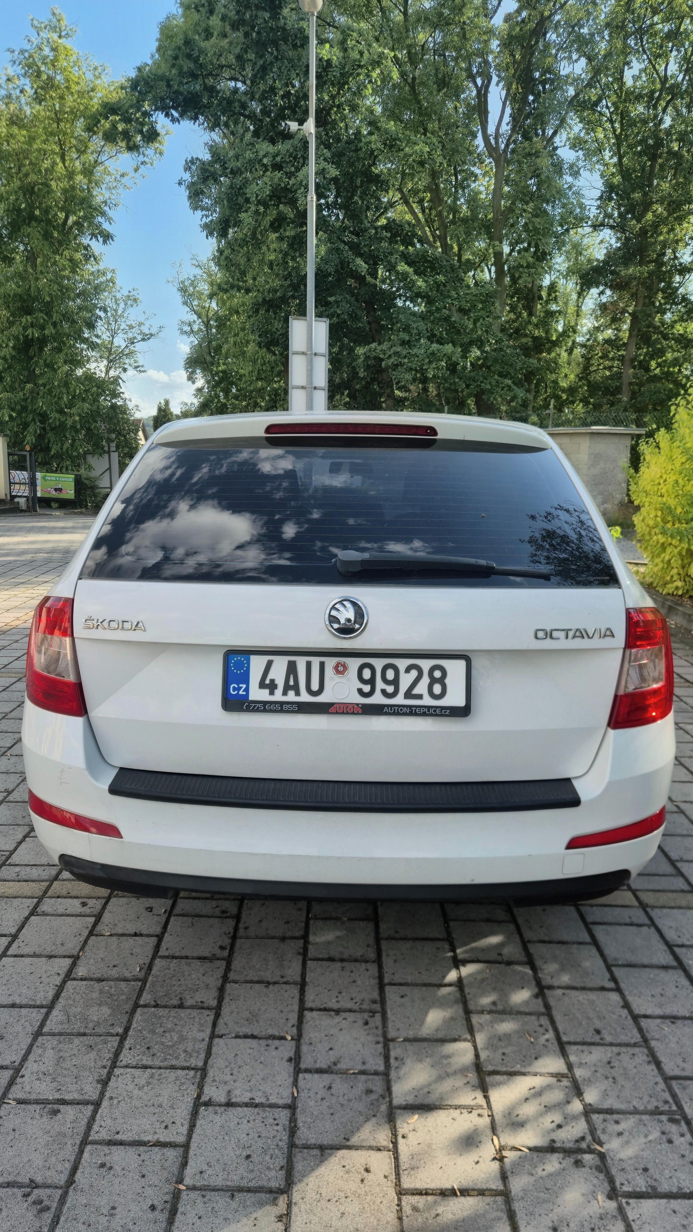 Škoda Octavia, 1.6 TDI - fotka 5