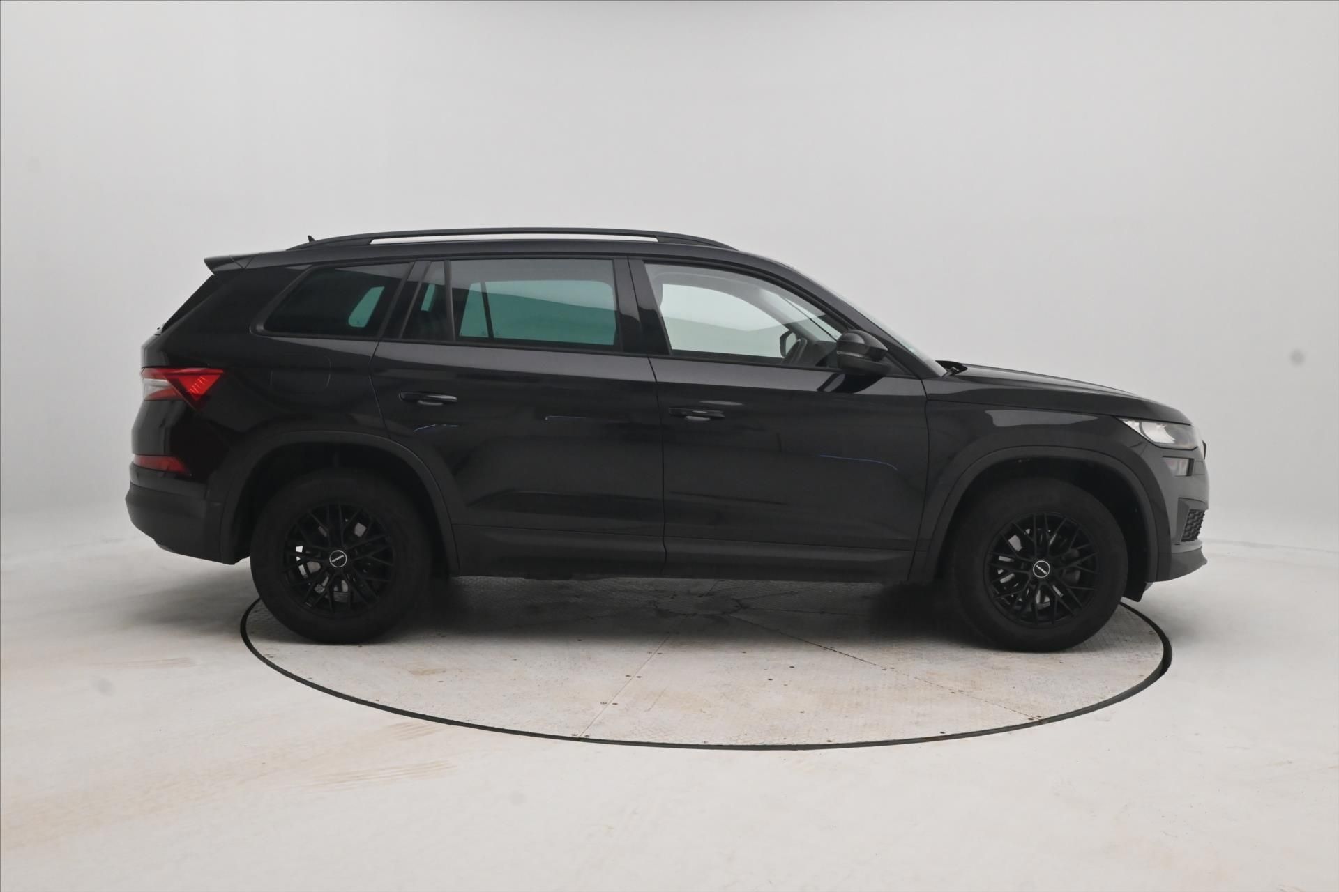 Škoda Kodiaq, 2,0 TDI 110kW DSG Ambition Zár - fotka 4