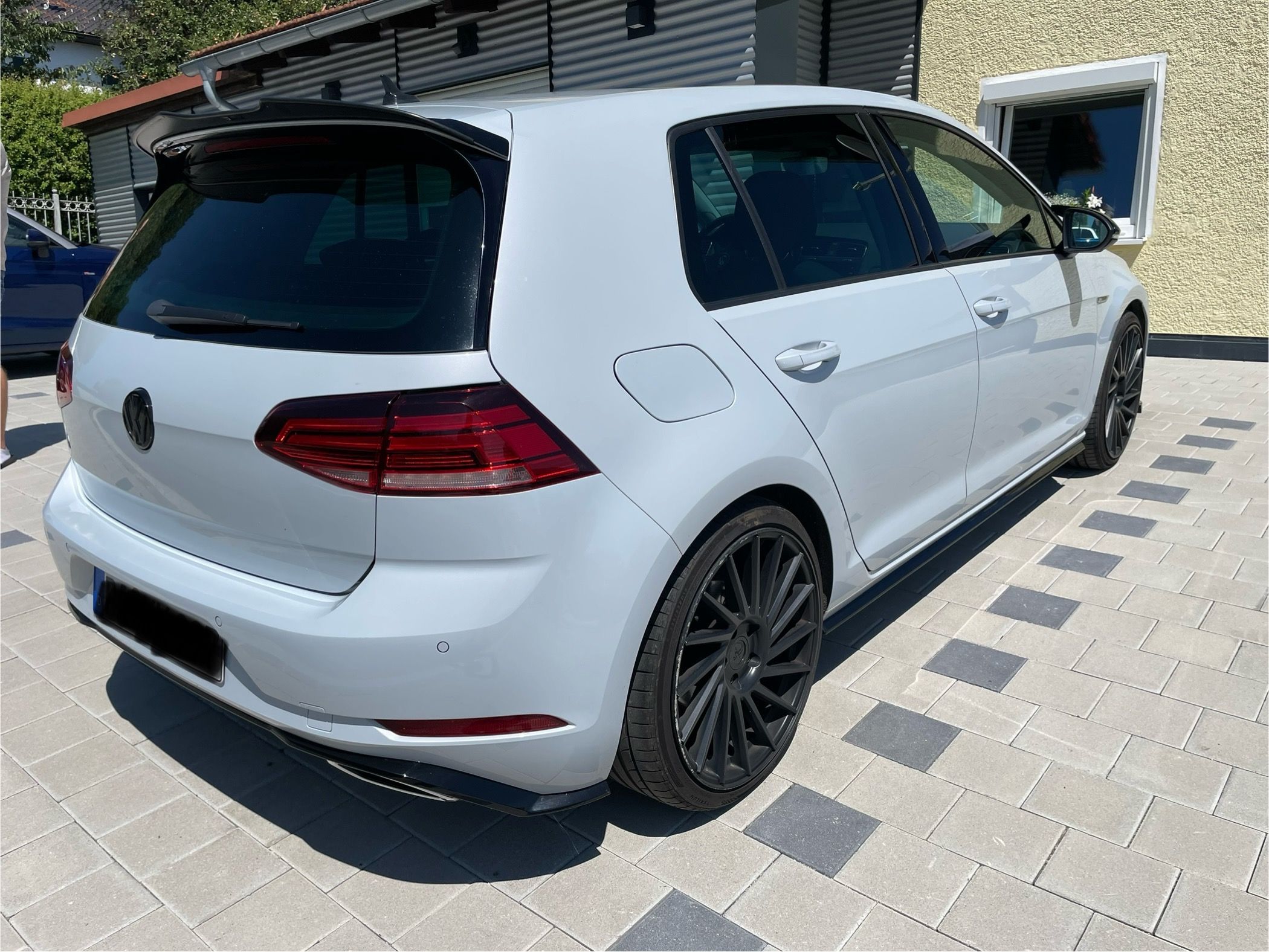 Volkswagen Golf, 1,4 TSI R-LINE FACELIFT - fotka 2
