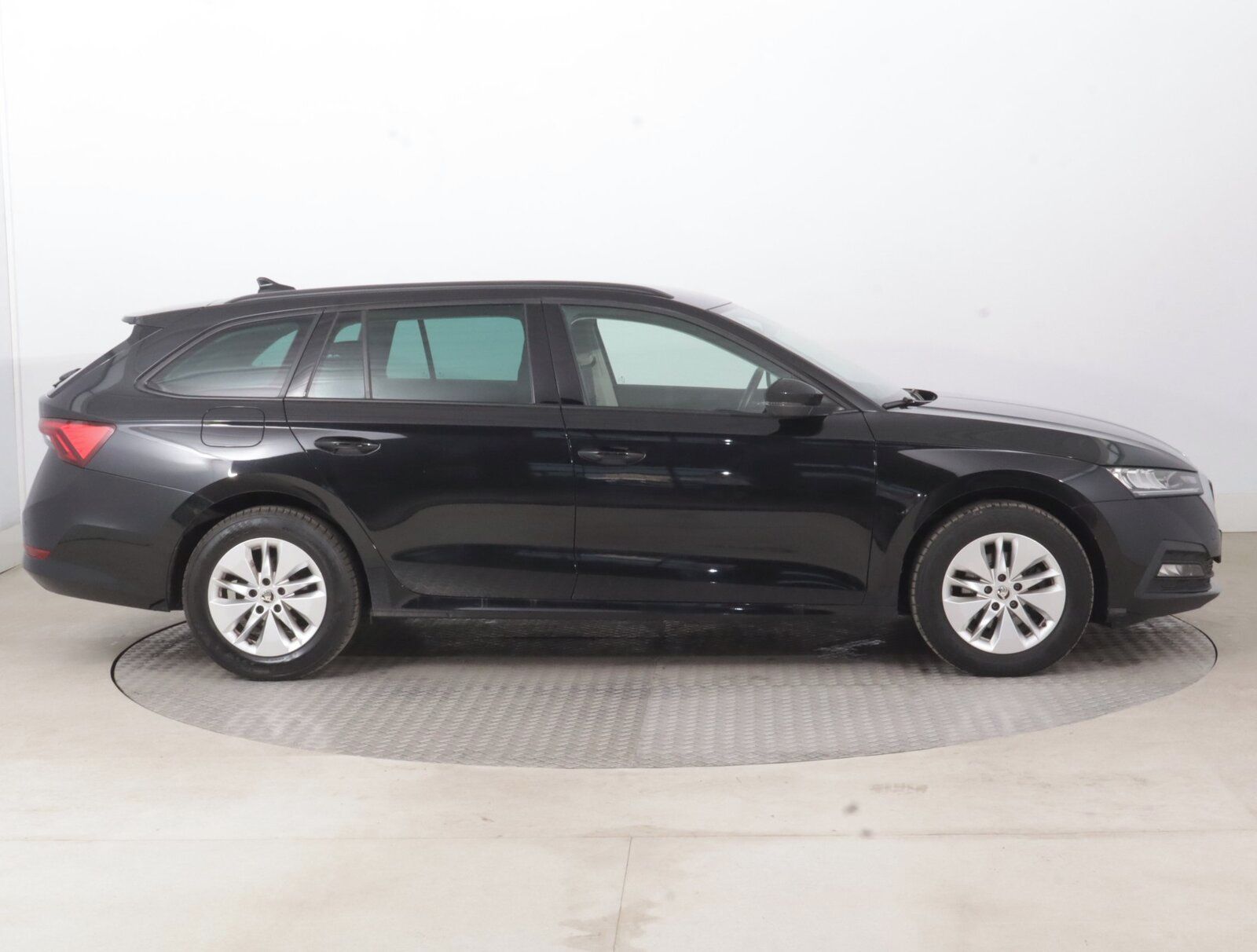 Škoda Octavia, 2.0 TDI, Automat, Serv.kniha - fotka 6