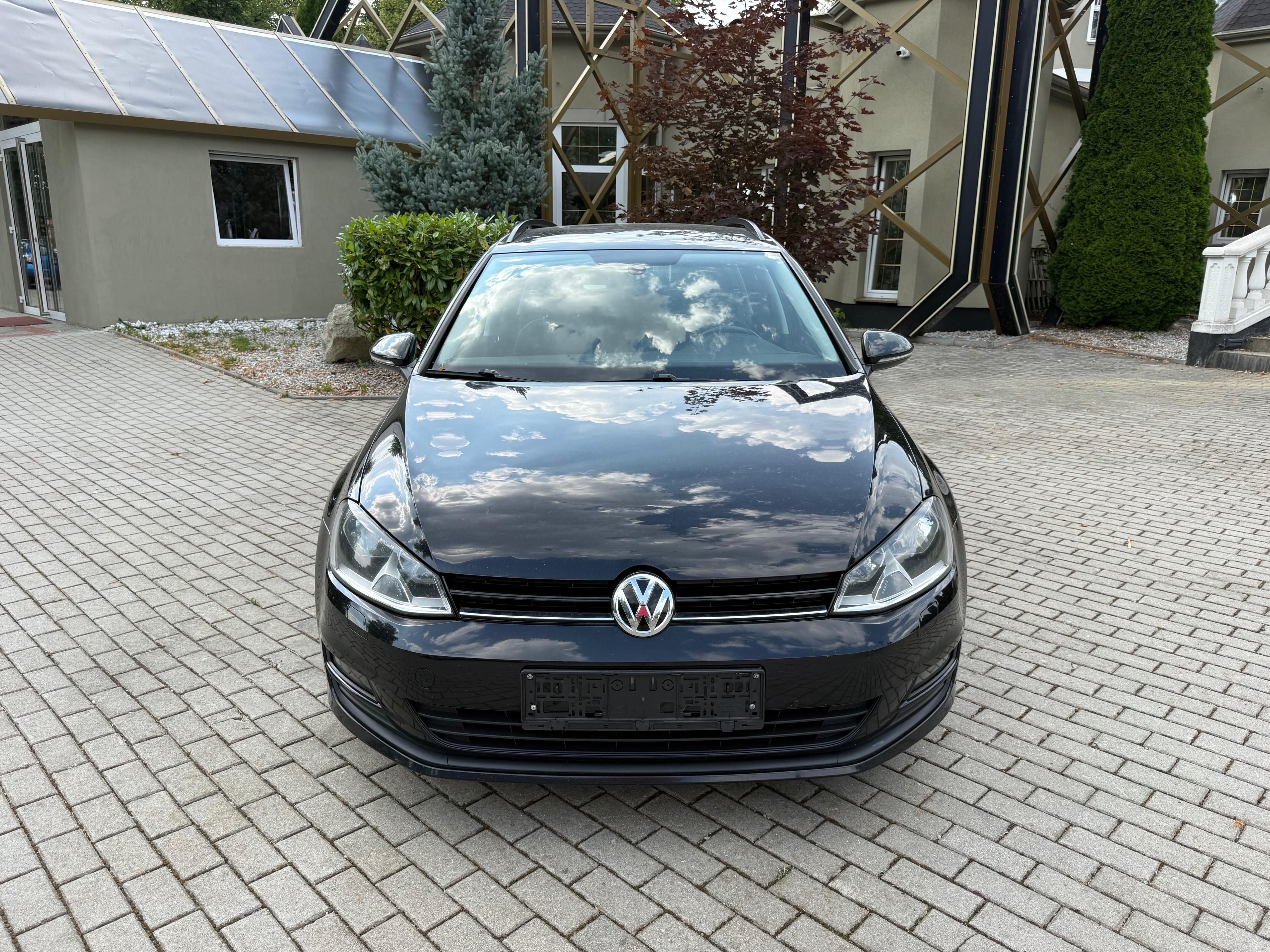 Volkswagen Golf, VII VARIANT 1.6 TDi 81kW 4MOTI - fotka 4