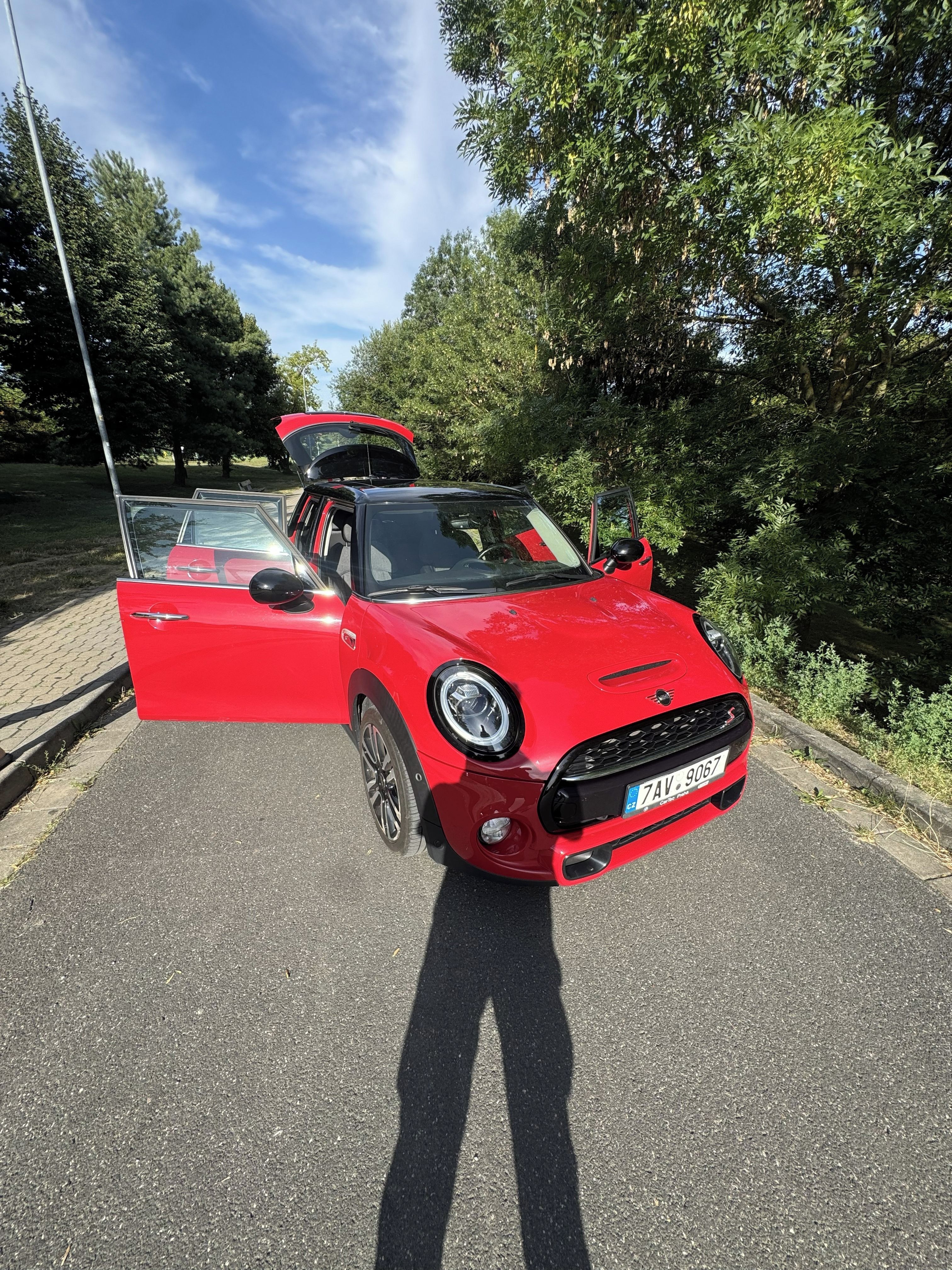 Mini Cooper S, 5dr (2019) - Automat, Panorama - fotka 6