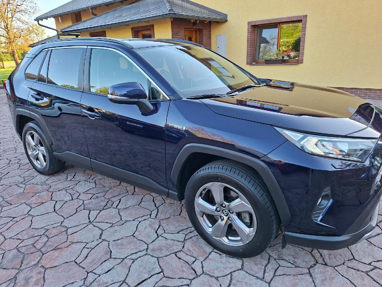 Toyota Rav4, 2.5 HYBRID 4X4  odpočet dph - fotka 3