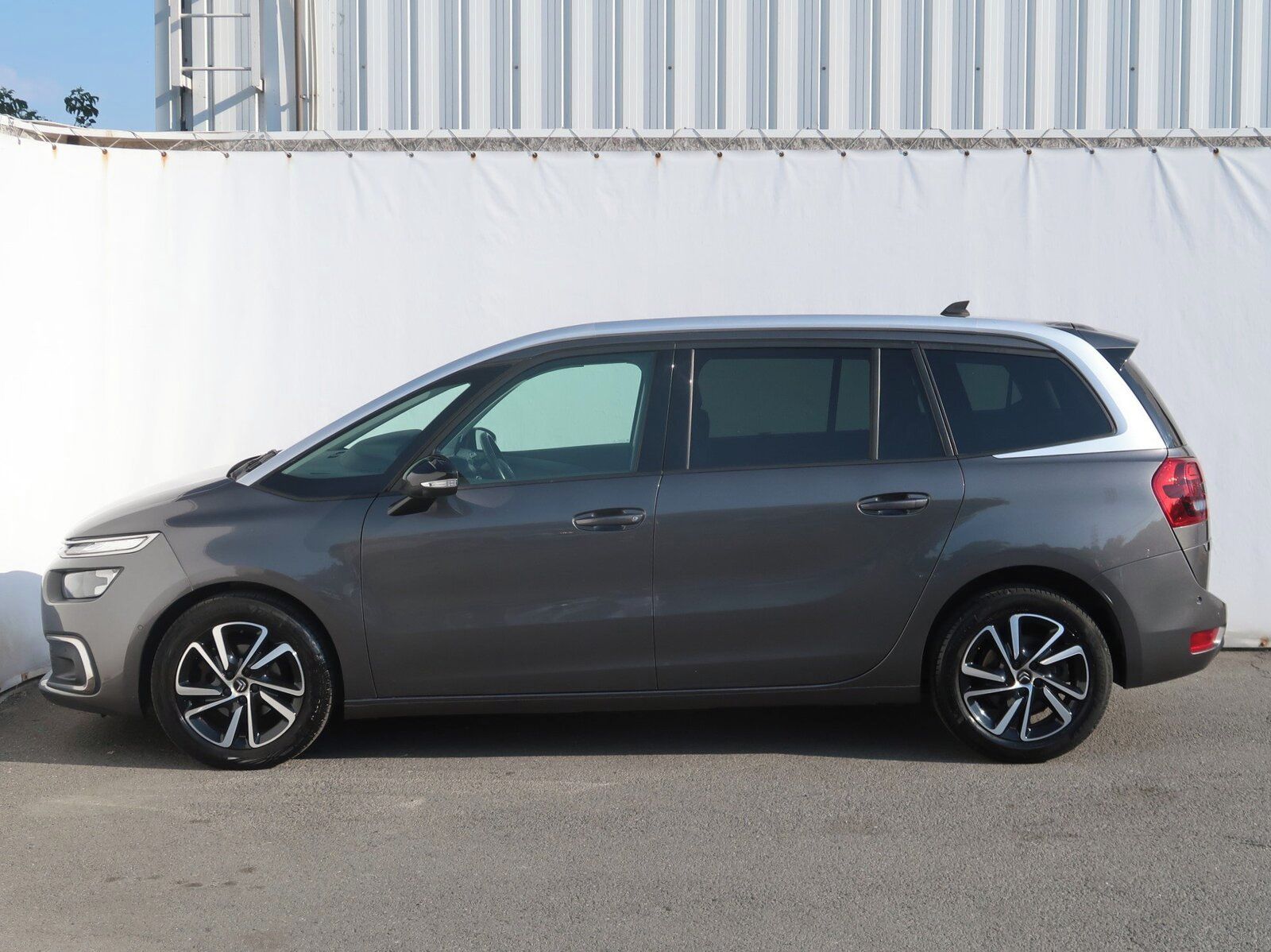 Citroën Grand C4 SpaceTourer, 1.5 BlueHDi, Automat, 7 míst - fotka 3