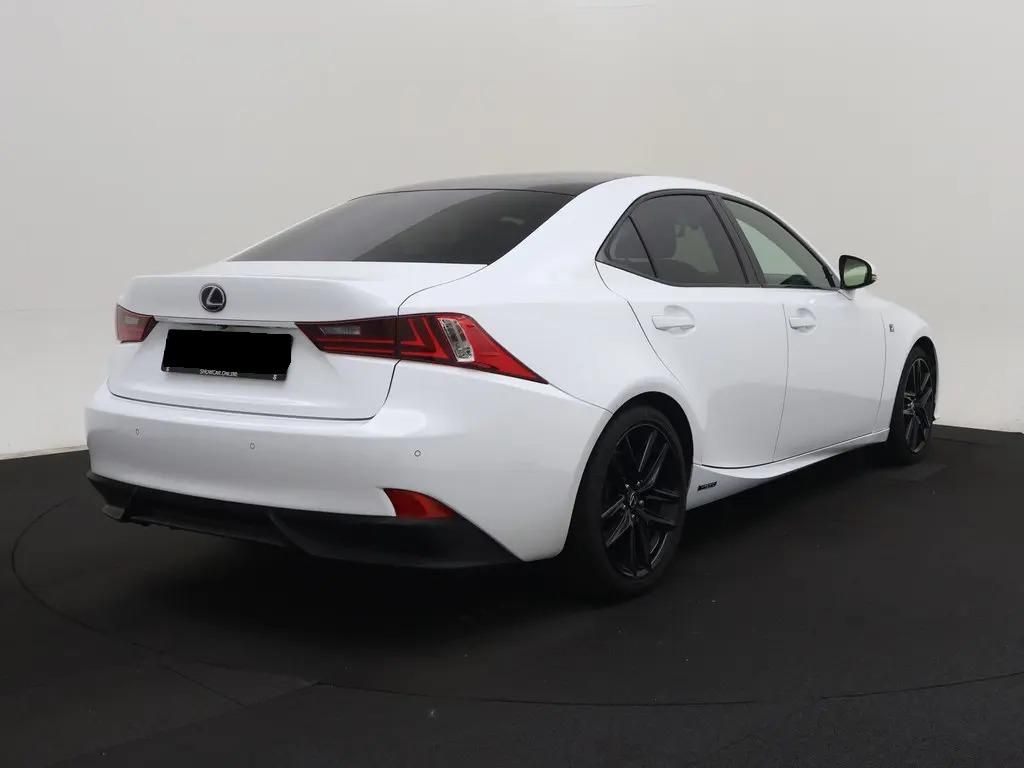 Lexus IS 300h, 2.5F SportLine 164kW Ventilace - fotka 2