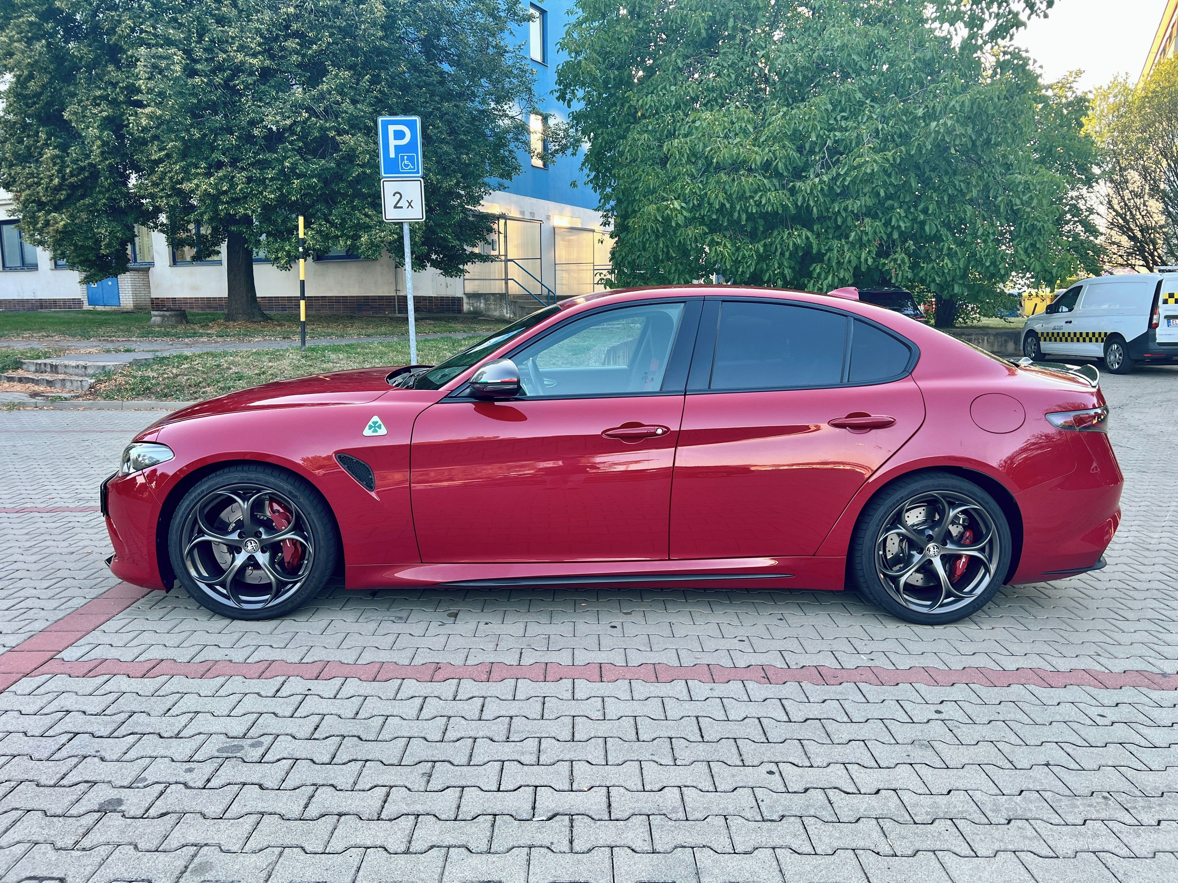 Alfa Romeo Giulia - fotka 4