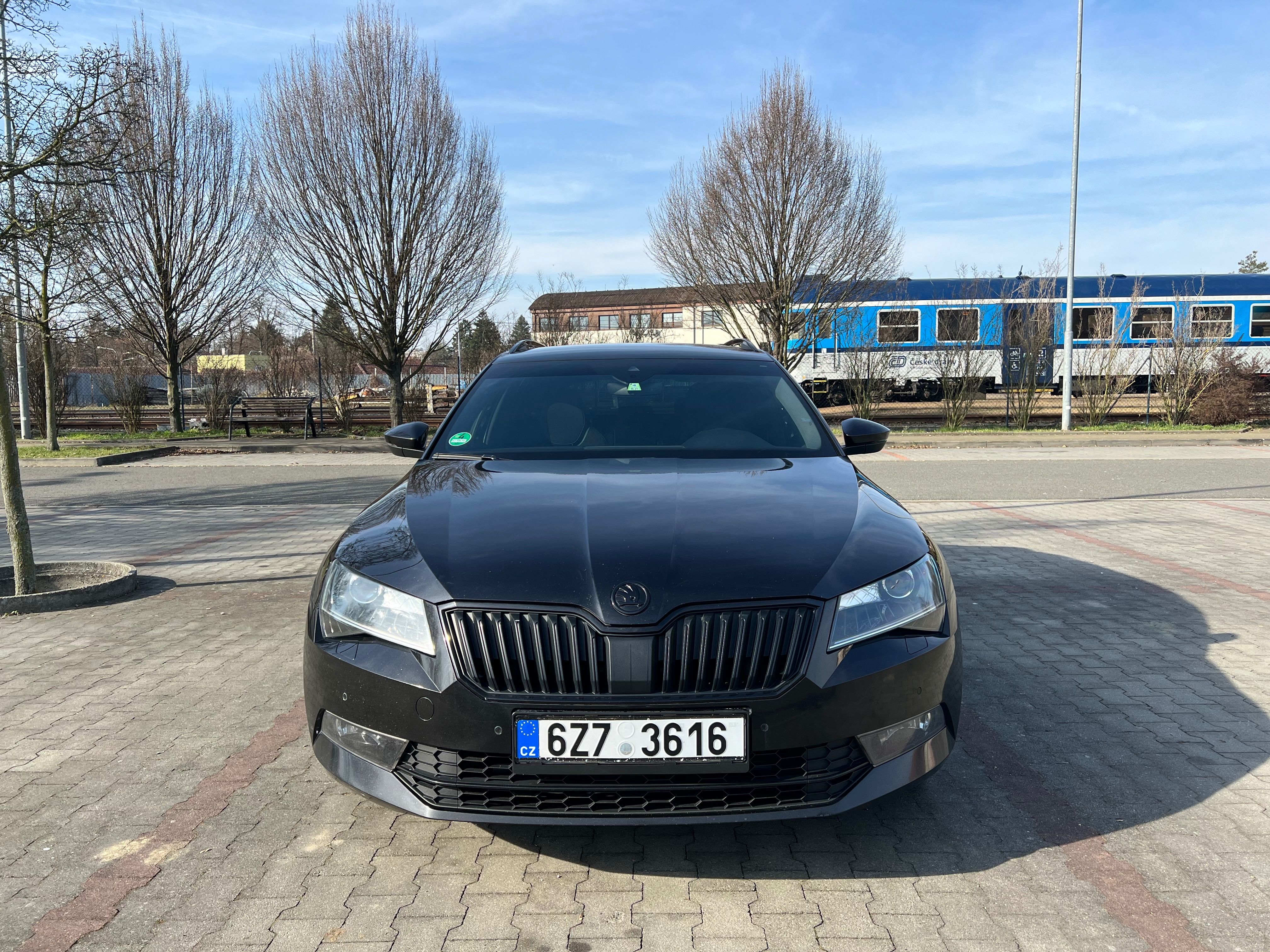 Škoda Superb, Škoda Superb,2.0 TDi SPORTLINE - fotka 4