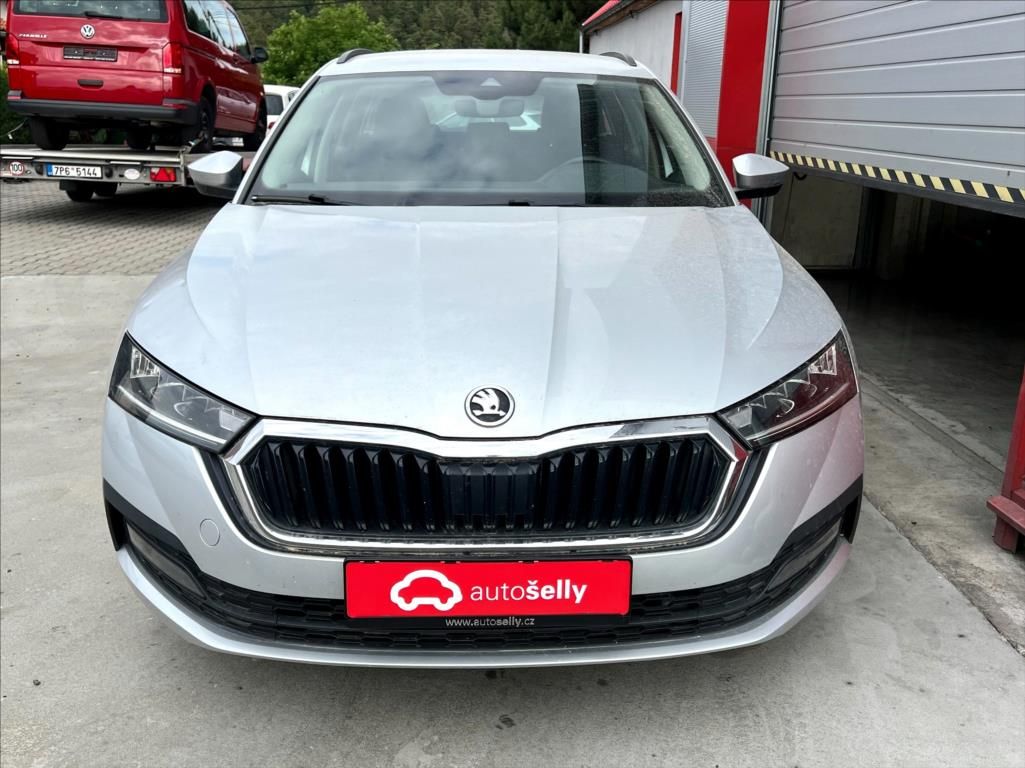 Škoda Octavia, 2,0 TDi EXECUTIVE DSG - fotka 5