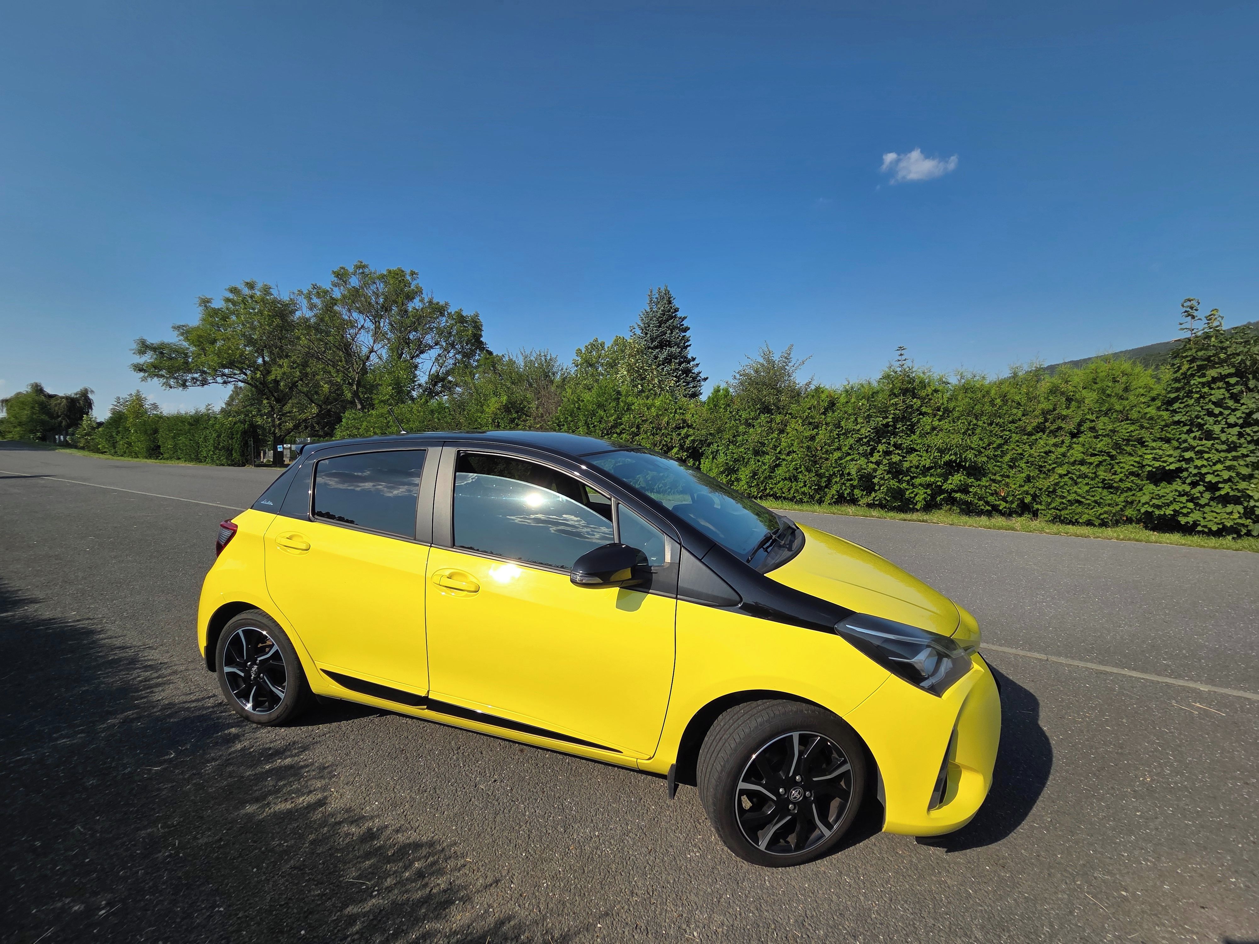 Toyota Yaris, 1,5 Dual VVT-i Selection - fotka 6