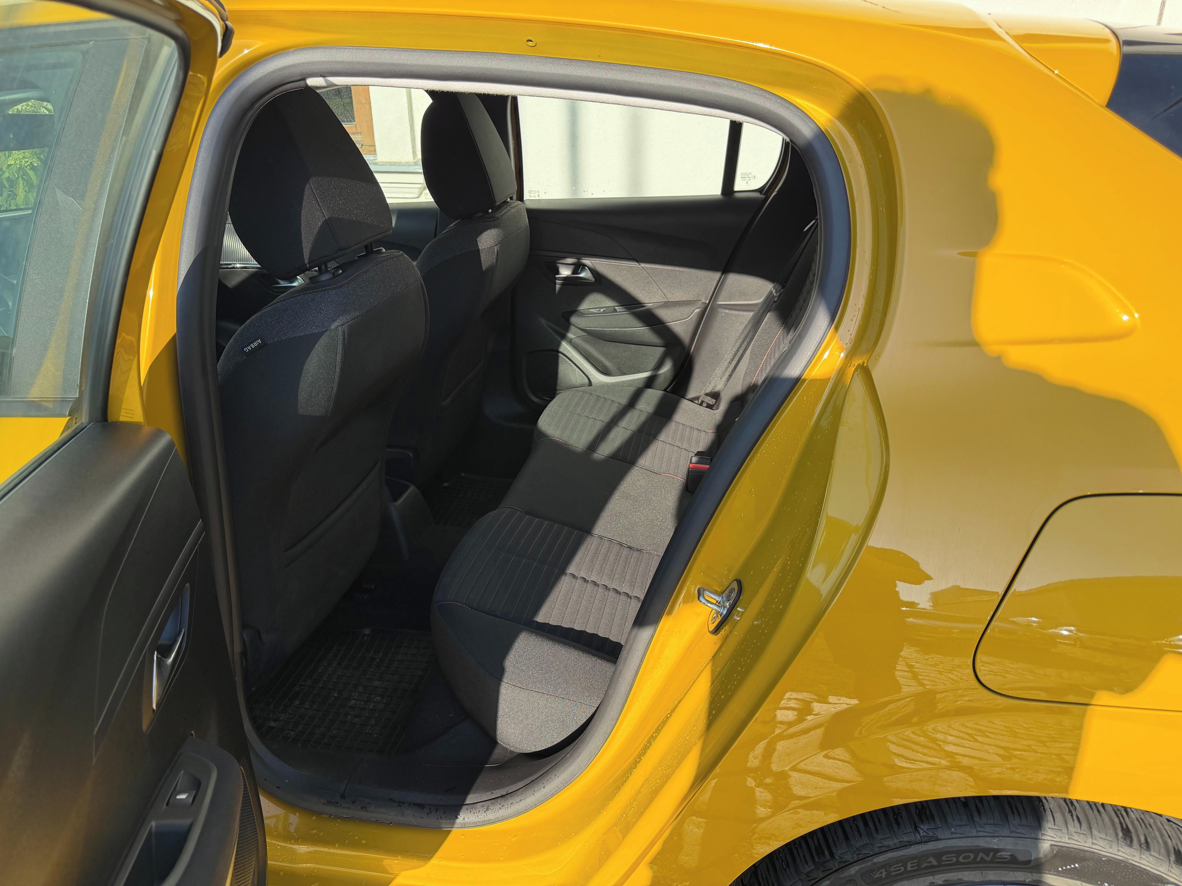 Peugeot 208, Peugeot 208 74kw 2023 - fotka 6