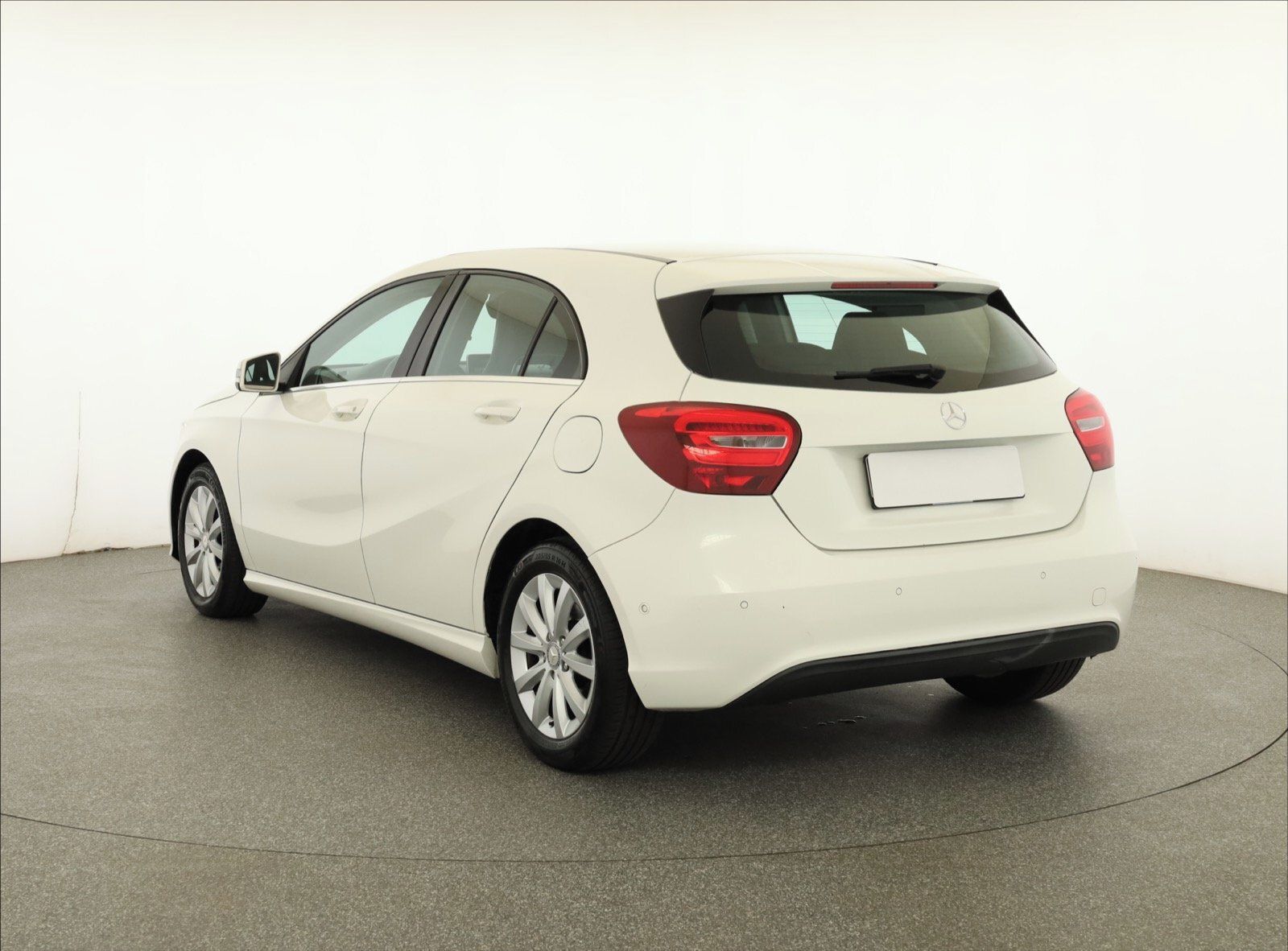 Mercedes-Benz Třídy A, 180 d, Automat, Kůže, Klima - fotka 4