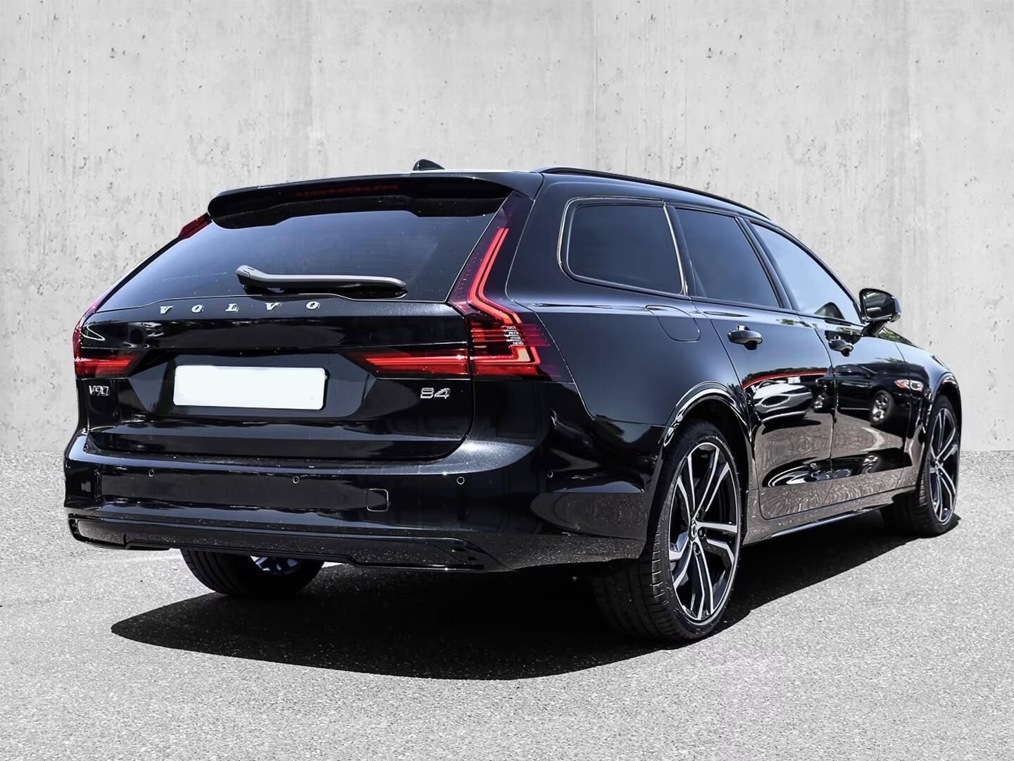 Volvo V90, B4 2.0 Diesel Ultimate Dark - fotka 2