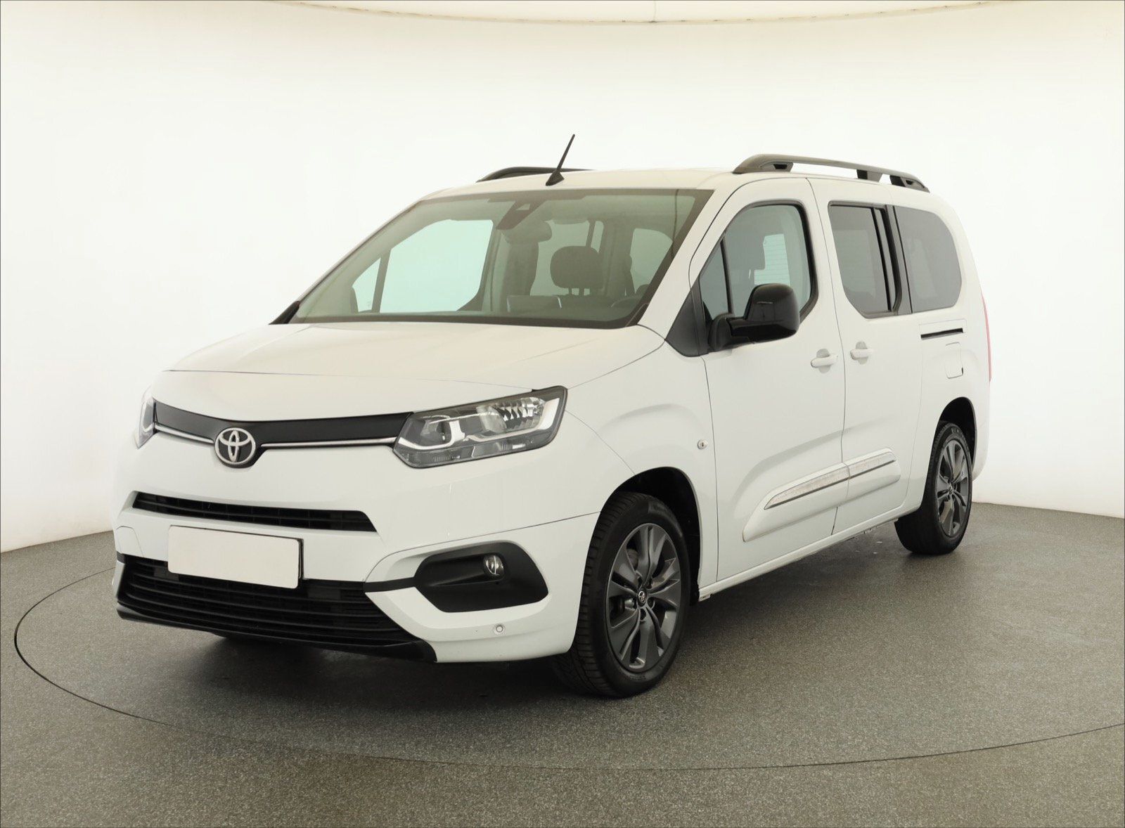 Toyota Proace City Verso, 1.5 D-4D, Family, 5Míst, Klima - fotka 2