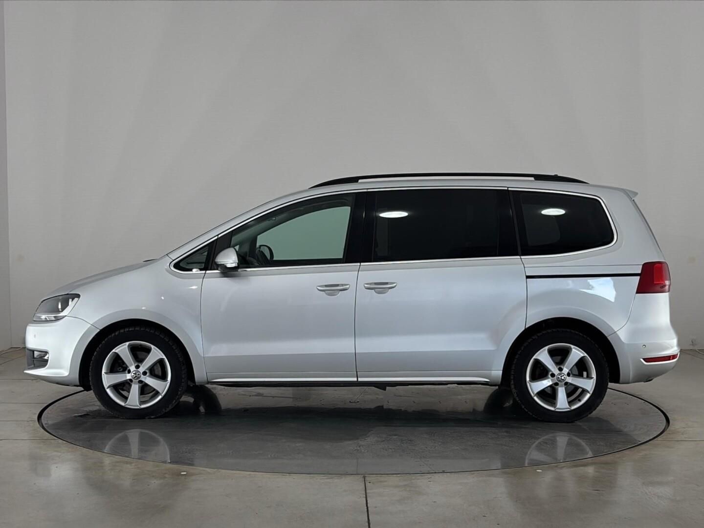 Volkswagen Sharan, 2.0 TDI / 103 kW 7míst - fotka 3