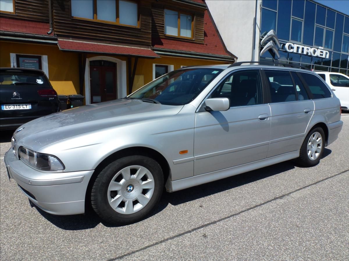 BMW Řada 5, 2,2 i  E39  520i TOURING,