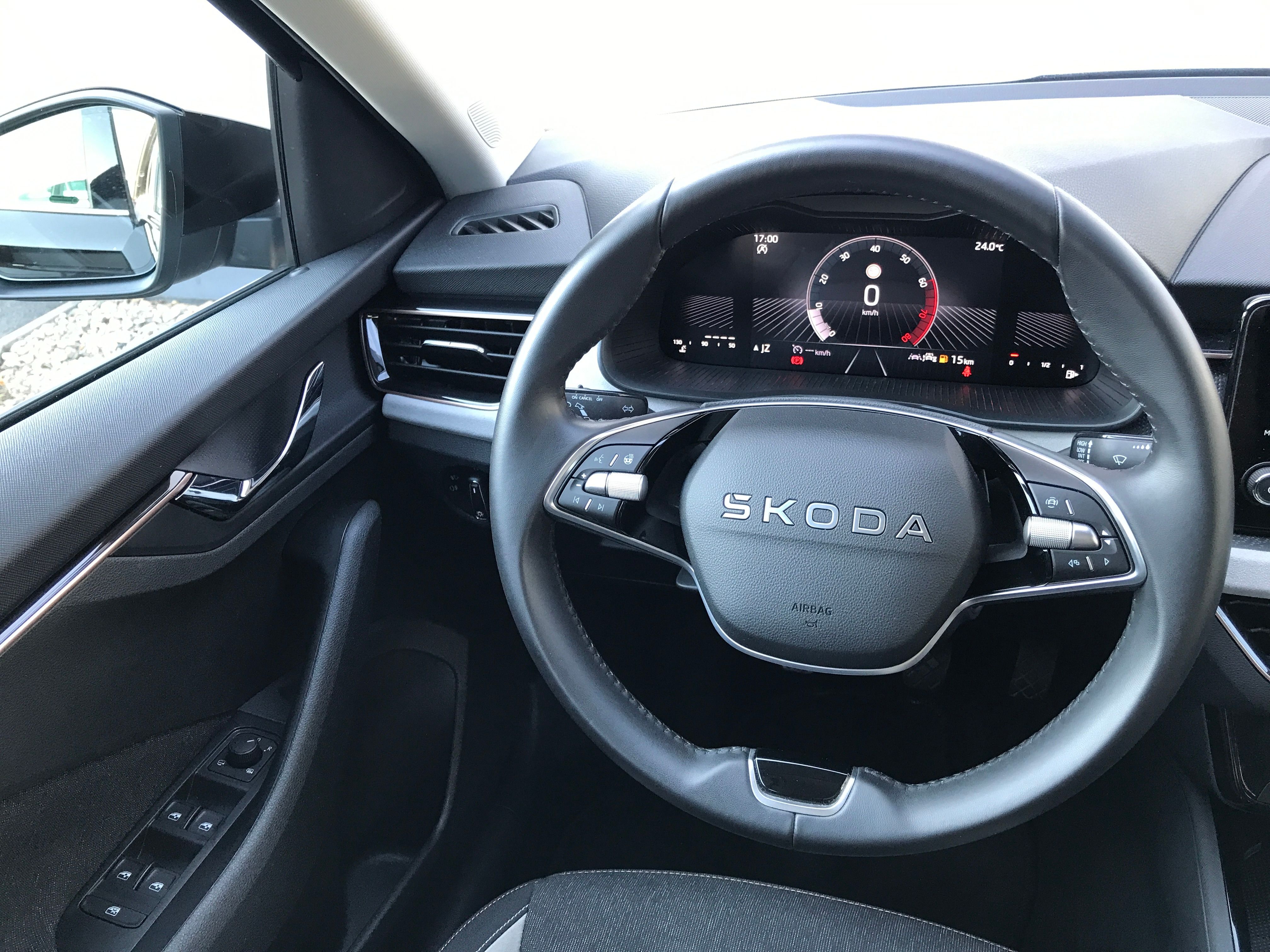 Škoda Scala, 1,0TSi 85kW TopSelec.+TAŽNÉ - fotka 5