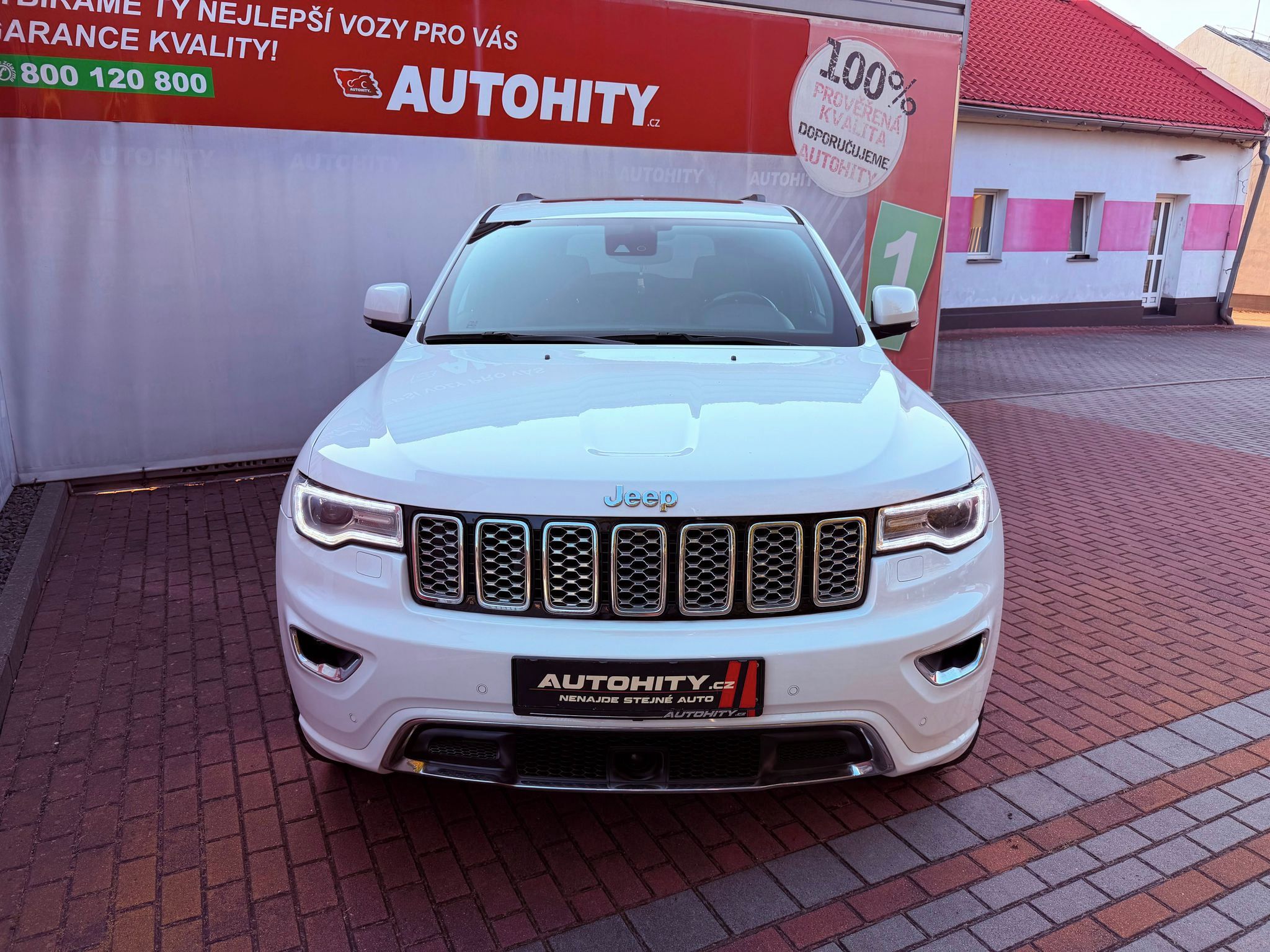 Jeep Grand Cherokee, 3.0D V6 4x4 aut., H&K, Tažné - fotka 2