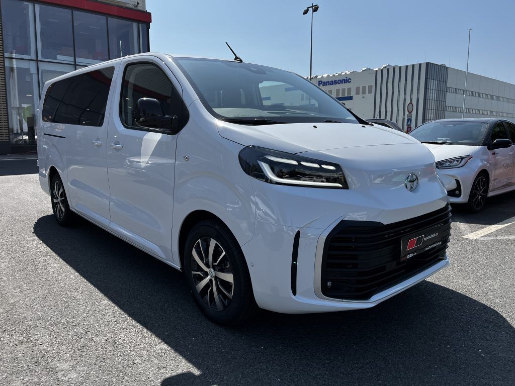 Toyota Proace Verso, 2.0D 140k 6MT Business Comfort - fotka 2