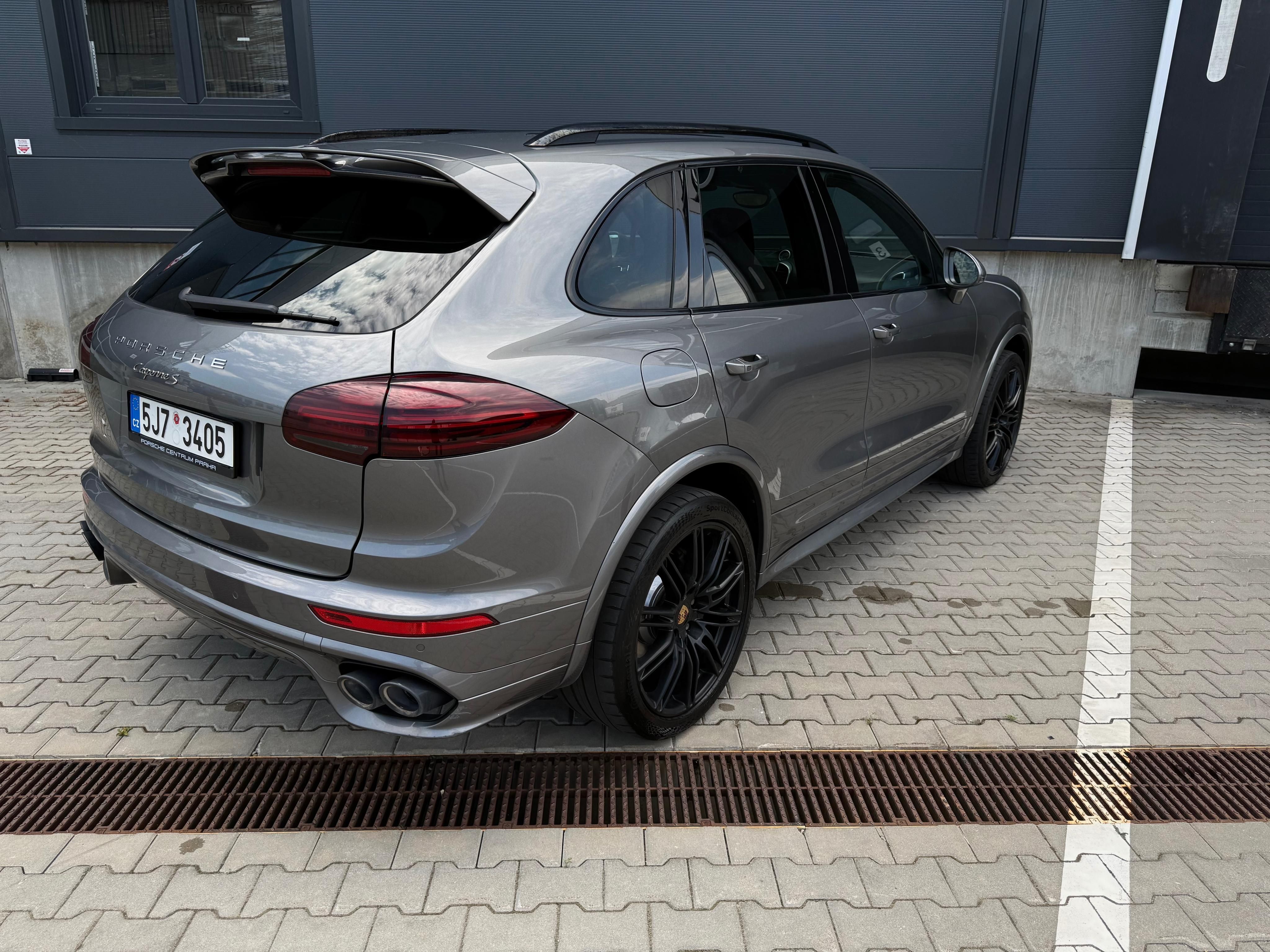 Porsche Cayenne, S 4.2 TDI V8 - fotka 5