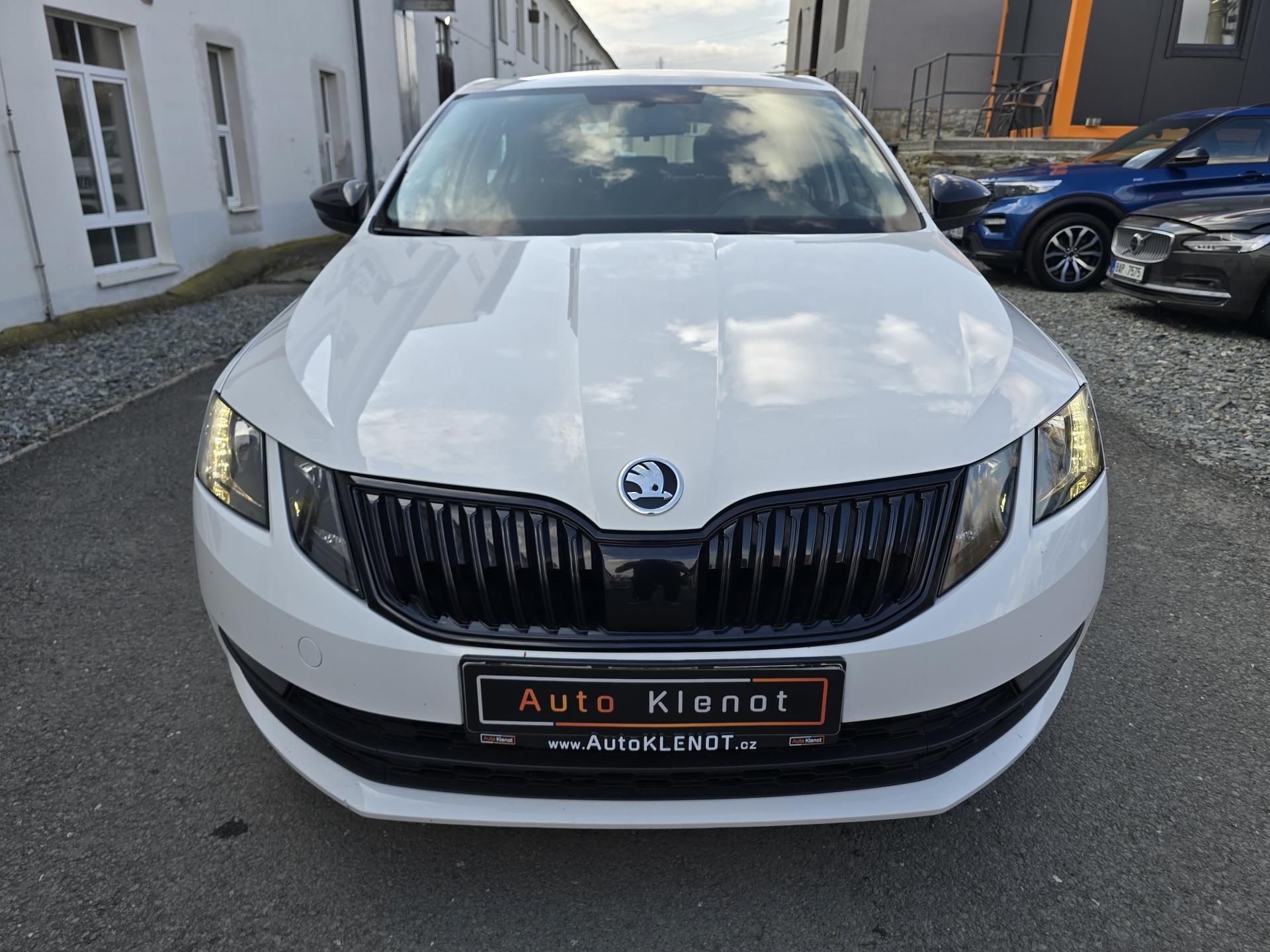 Škoda Octavia, 1,5TSI 110kW 1.Maj. ČR -DPH - fotka 3