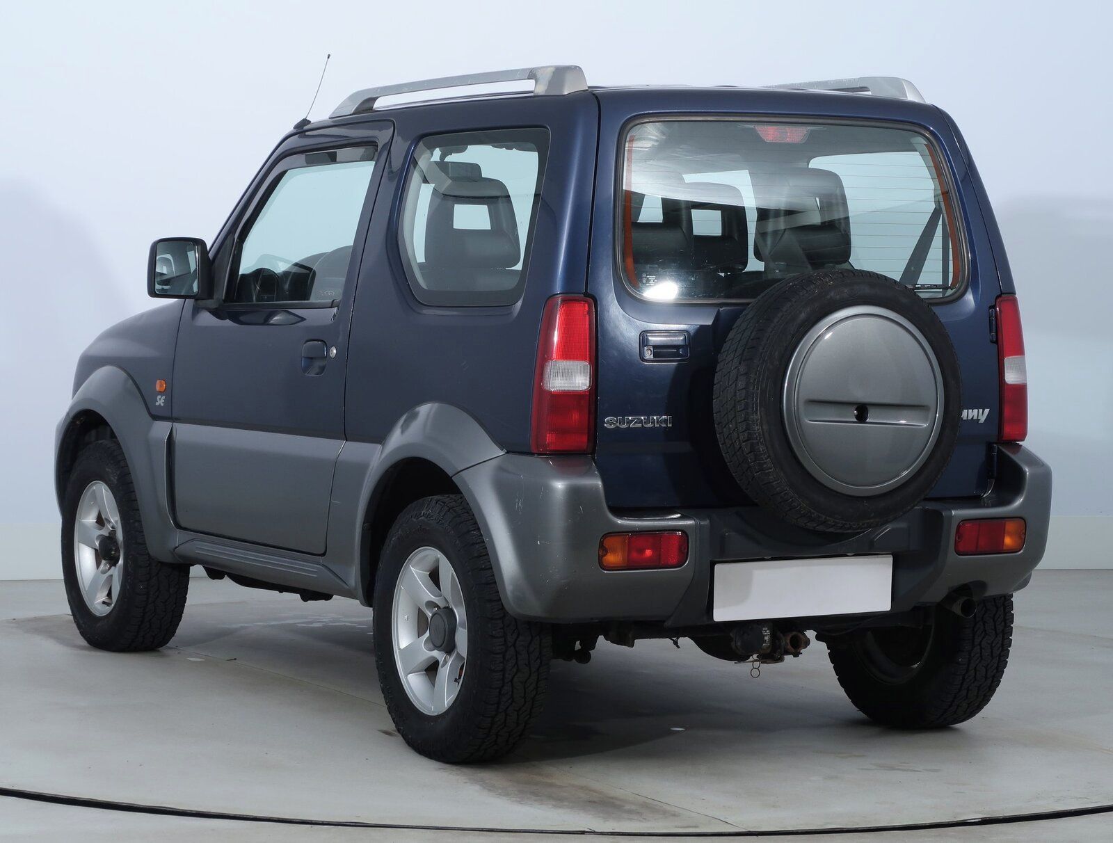 Suzuki Jimny, 1.3 16V, 4X4, Kožené sedačky - fotka 4