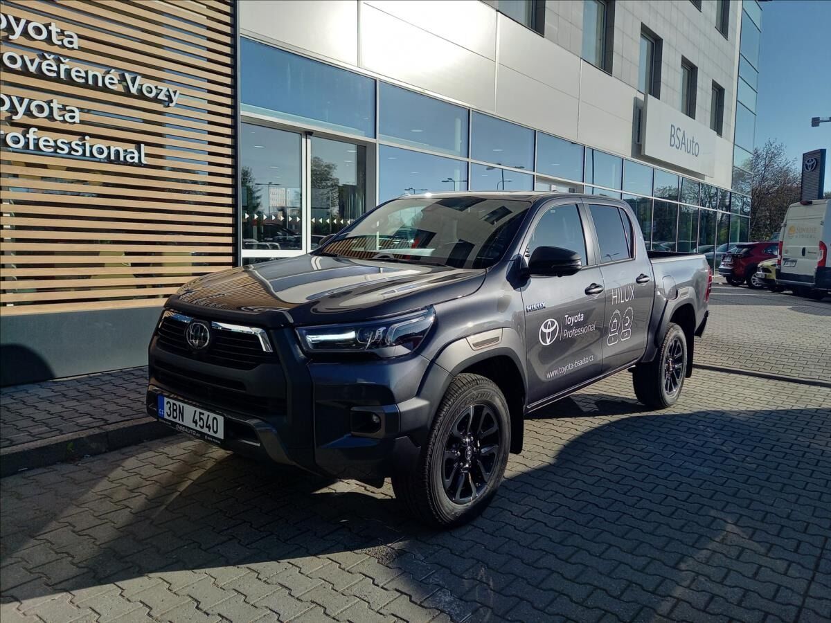 Toyota Hilux, 2,8 Invincible Double Cab