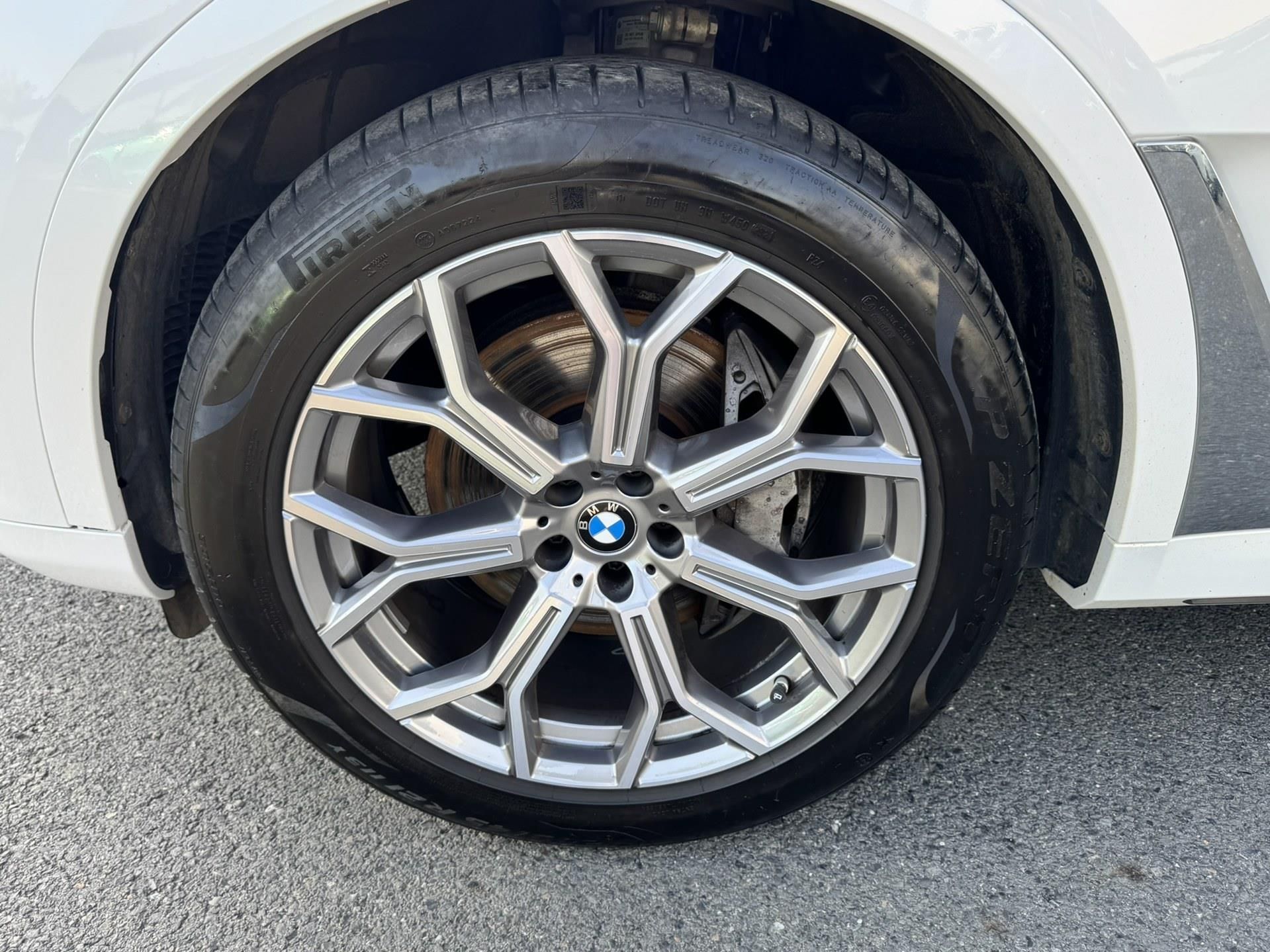 BMW X7, X7 xDrive40d - fotka 4