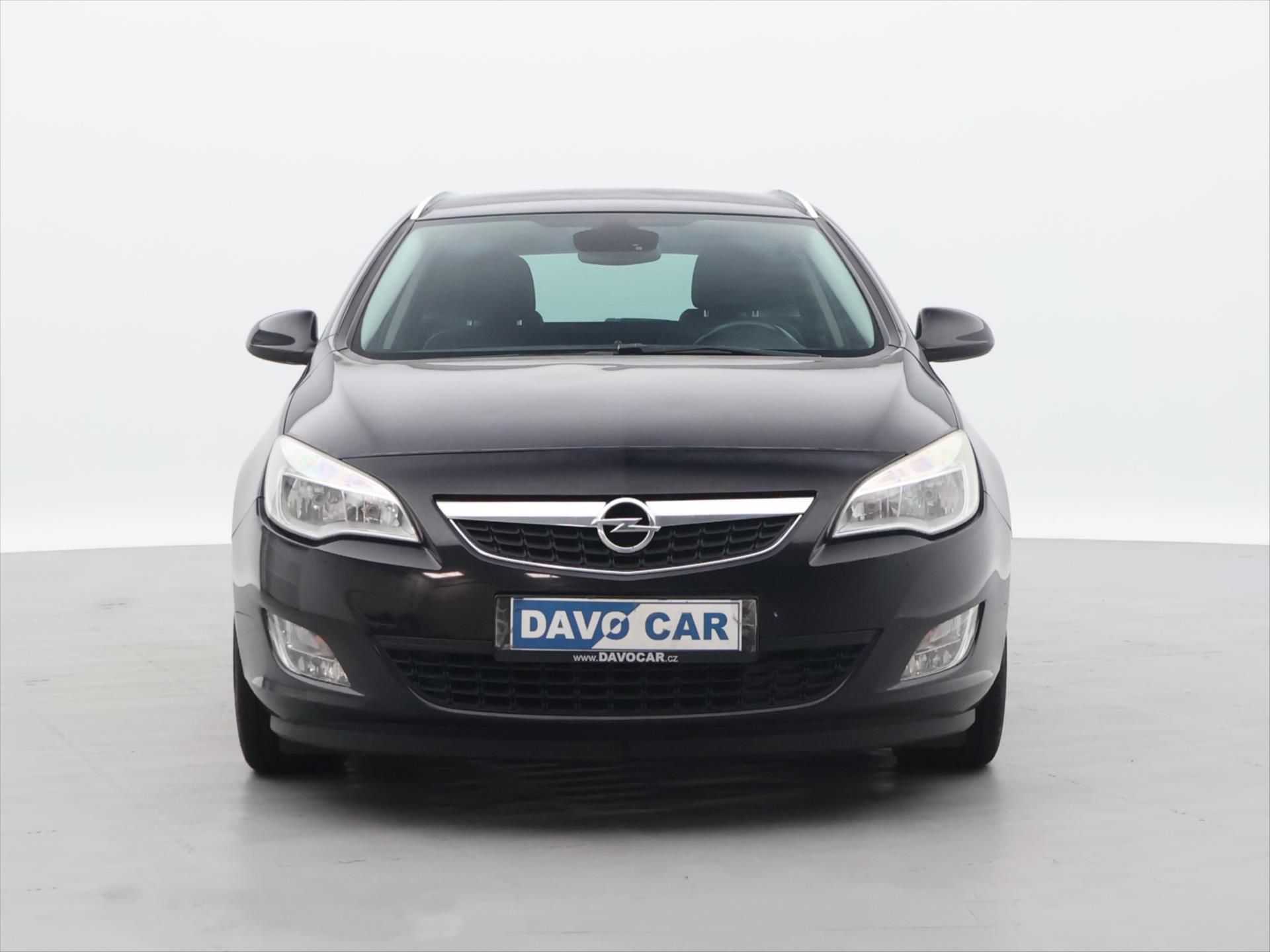 Opel Astra, 1.7 CDTi 81kW Cosmo tažné - fotka 2