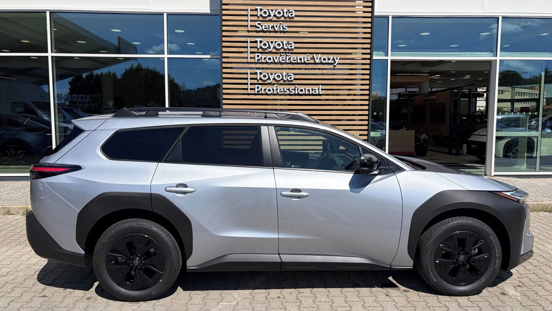 Toyota bZ4X, Touring Style 74.7 kWh AWD - fotka 6